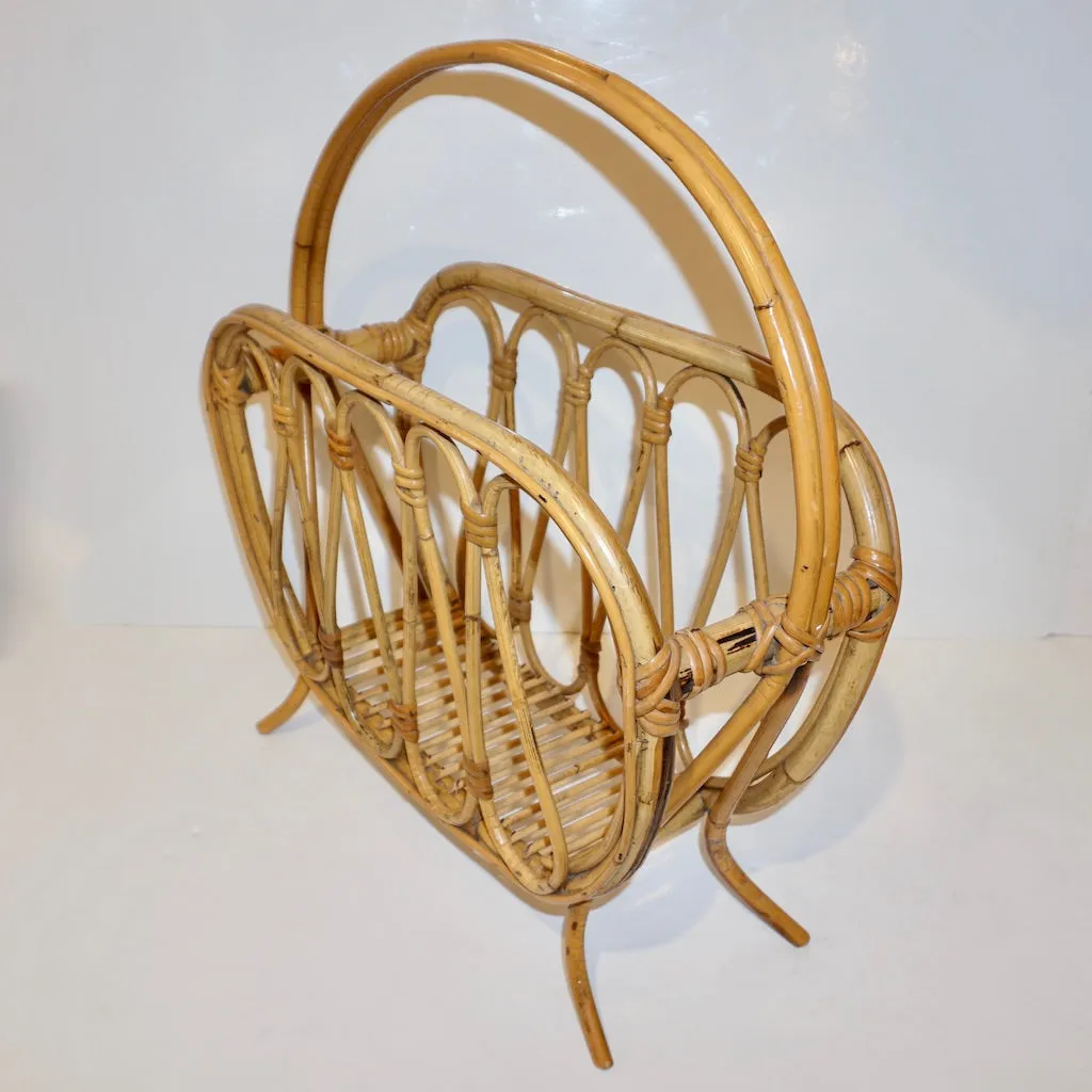 1960s Italian Vintage Mid-Century Modern Natural Rattan Wicker Magazine Holder