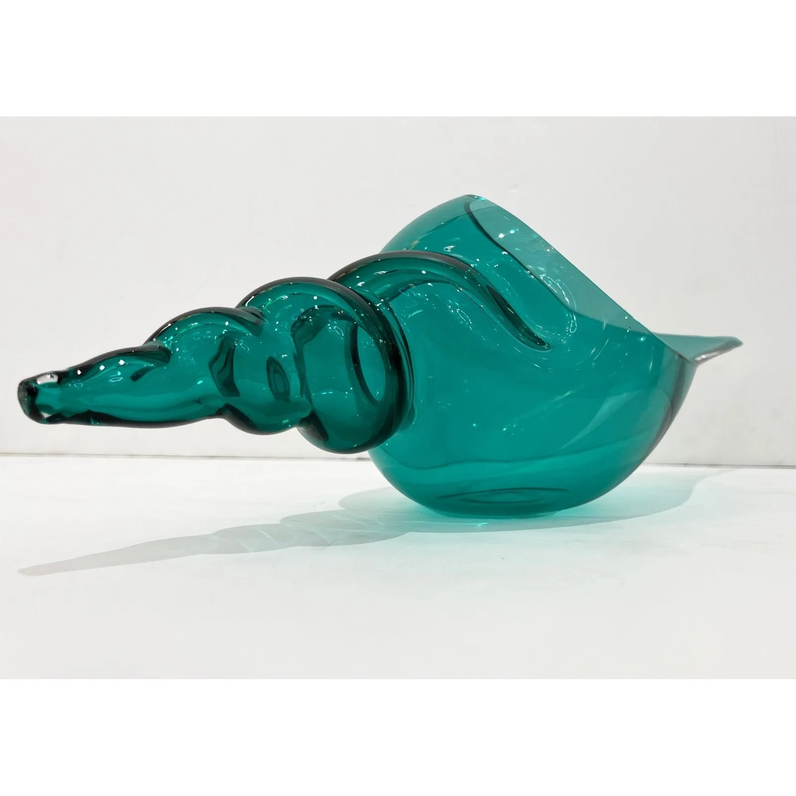 1980 Romano Don Italian Modern Aqua Turquoise Murano Art Glass Spire Shell Bowl