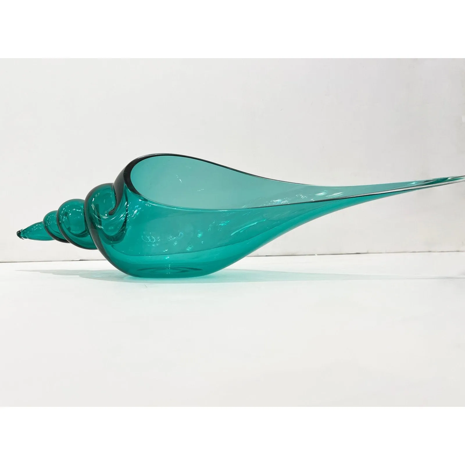 1980 Romano Don Italian Modern Aqua Turquoise Murano Art Glass Spire Shell Bowl