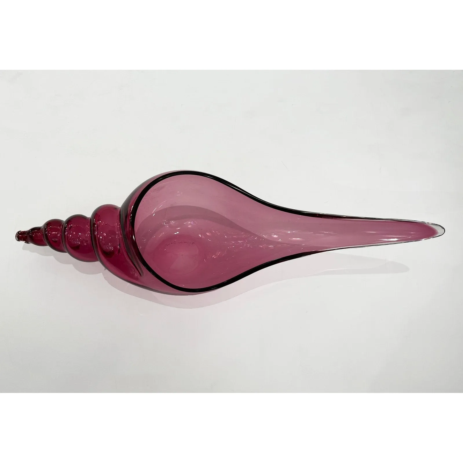 1980 Romano Don Italian Modern Fuchsia Coral  Murano Art Glass Spire Shell Bowl