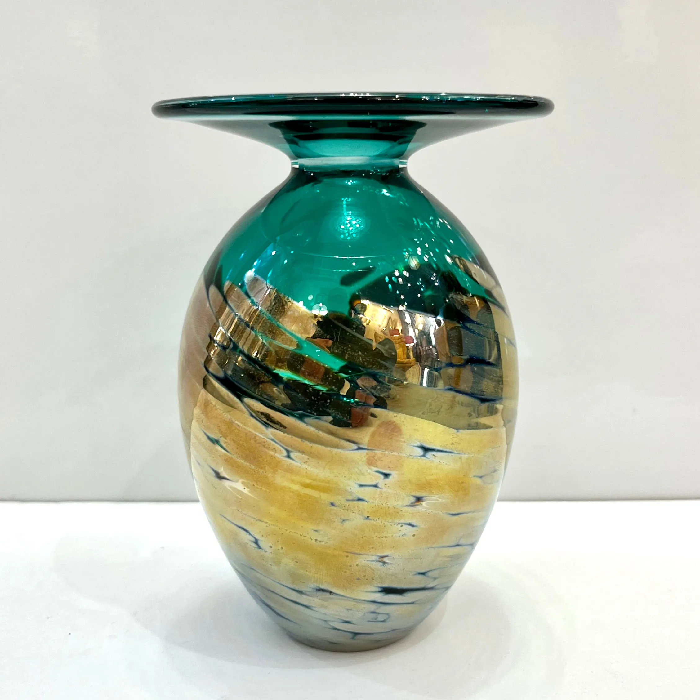 1991 Italian Murano Art Glass Green Gold Sommerso Single Flower Oval Vase