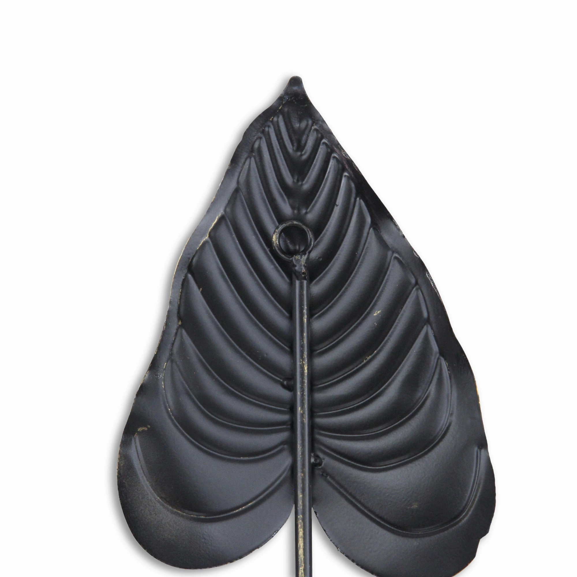 5905 - Doria Leaf Themed Dcor