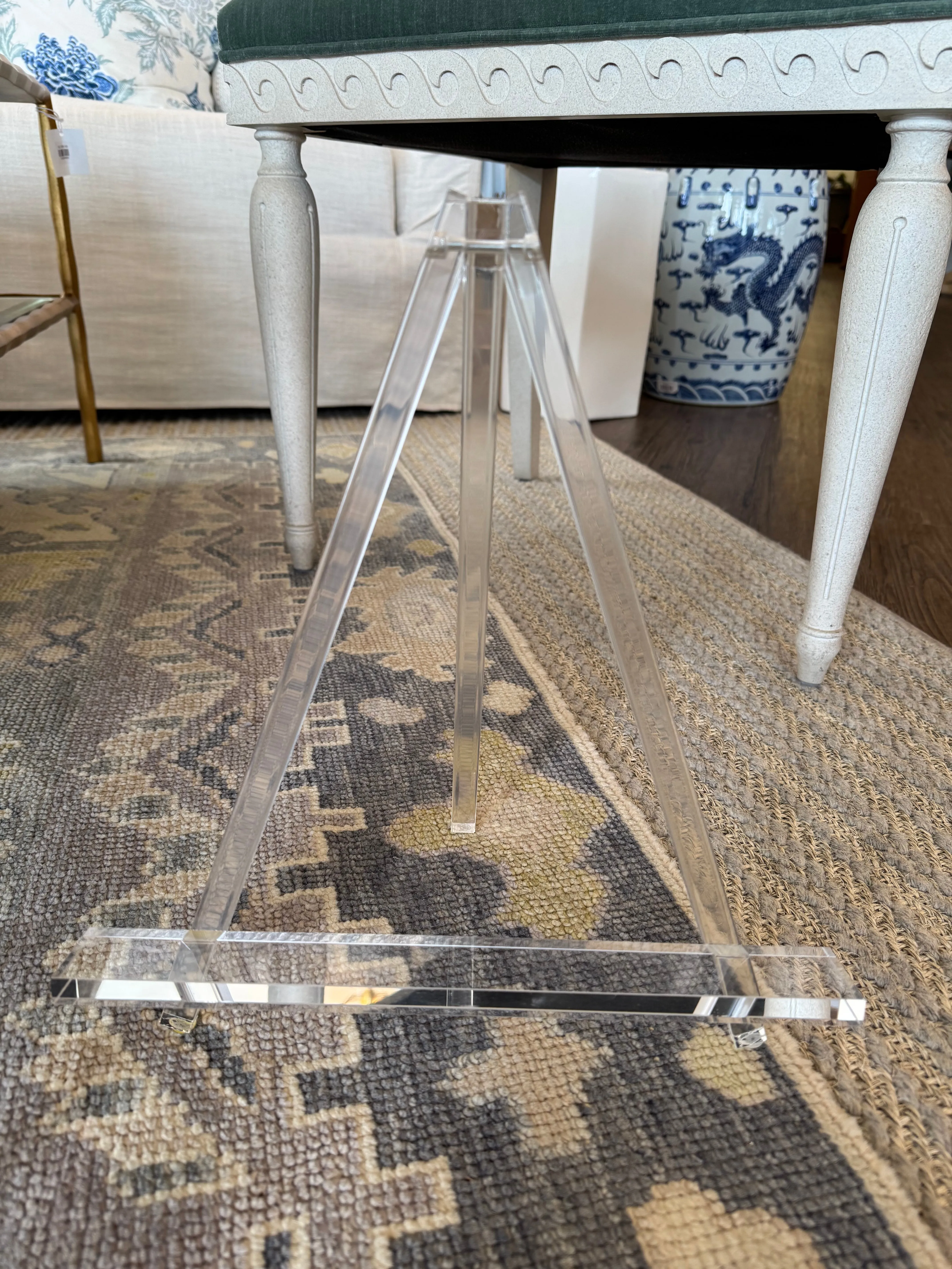 Acrylic Easel