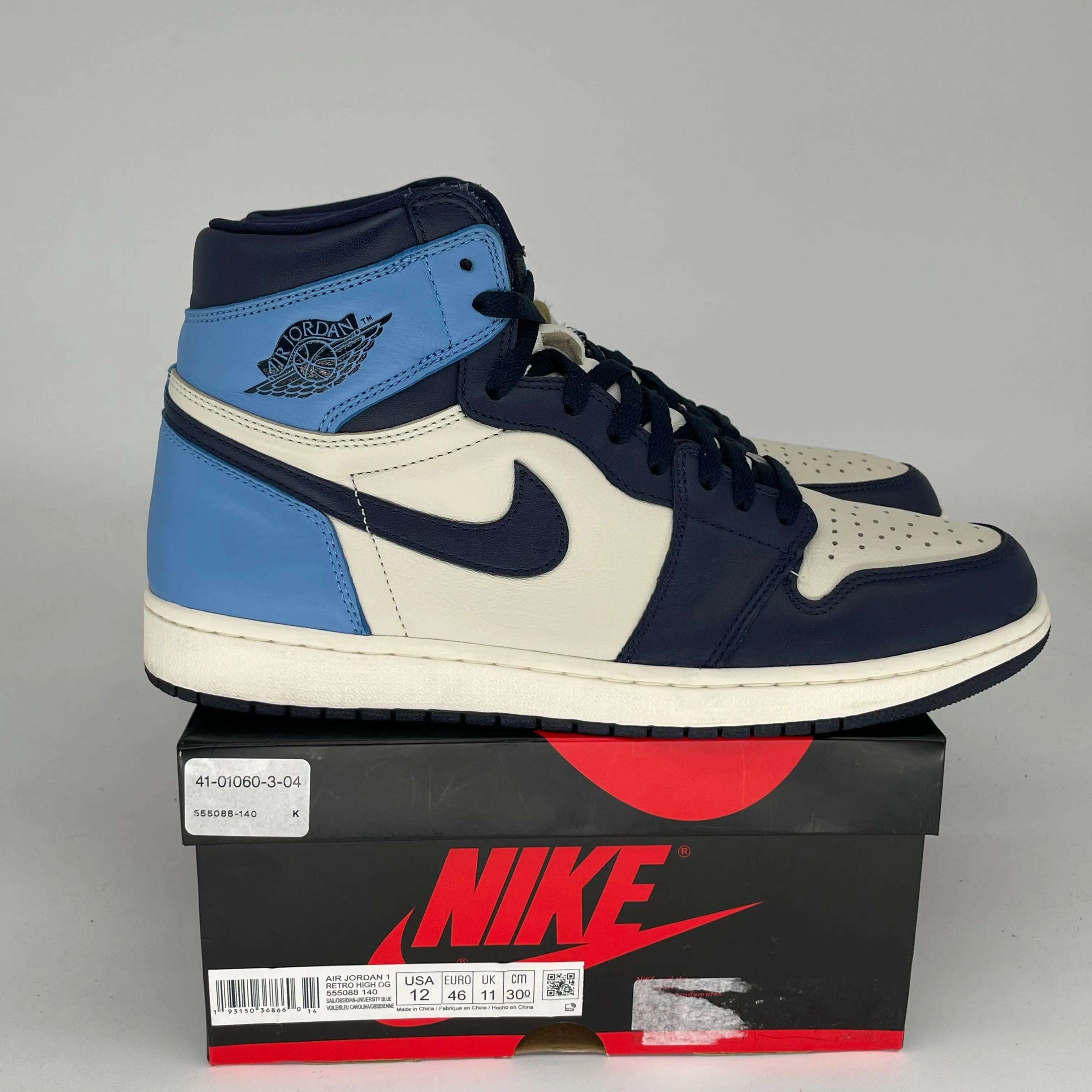 AIR JORDAN 1 OBSIDIAN SIZE 12 555088-140