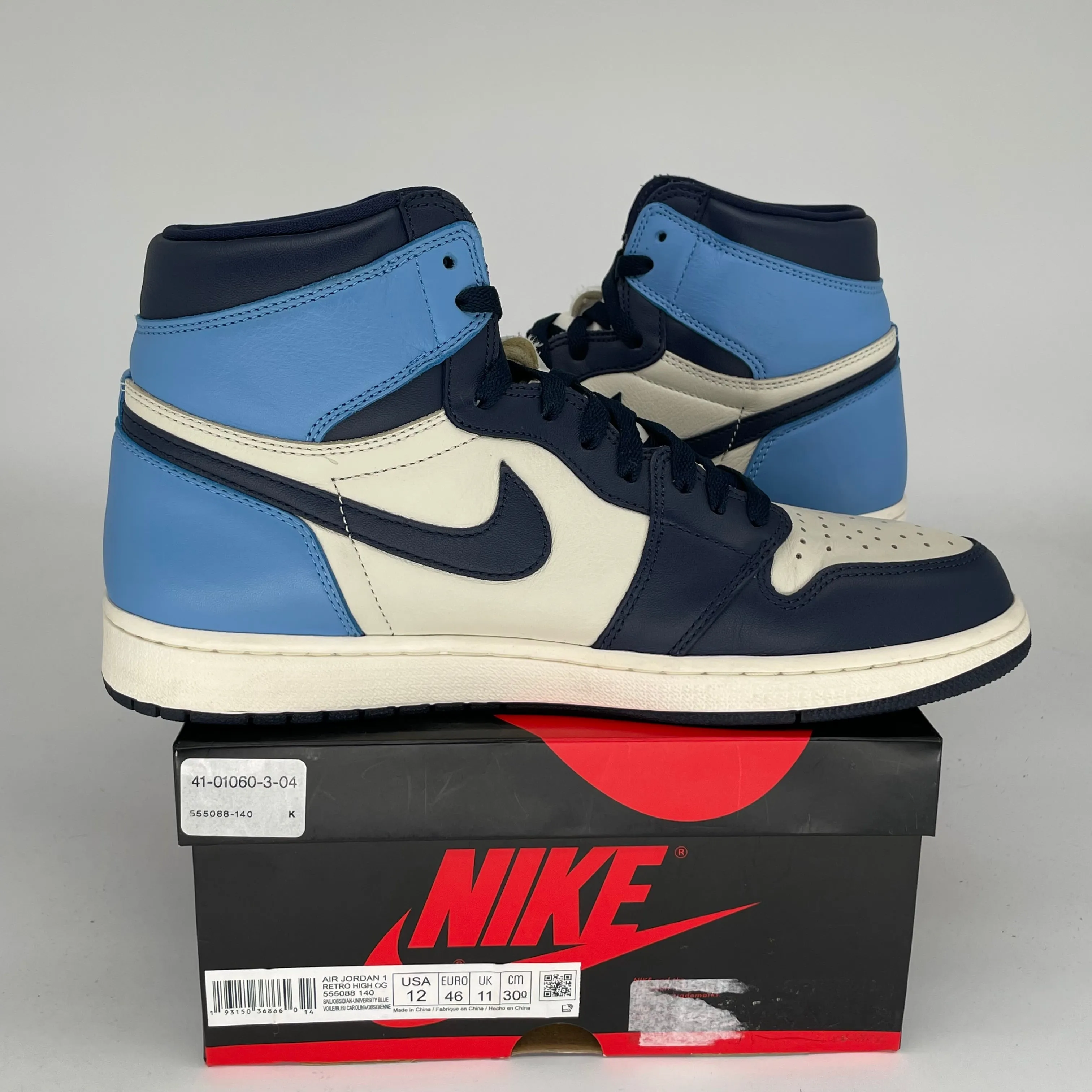 AIR JORDAN 1 OBSIDIAN SIZE 12 555088-140