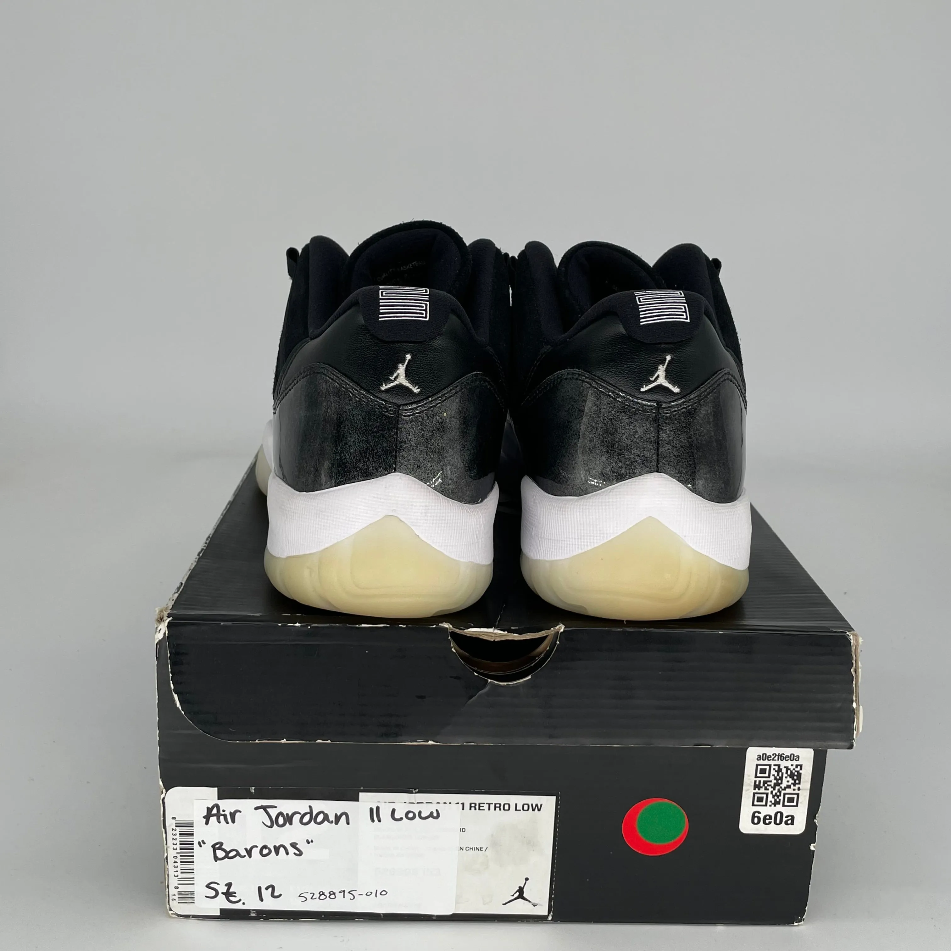 AIR JORDAN 11 LOW BARONS SIZE 12 528895-010