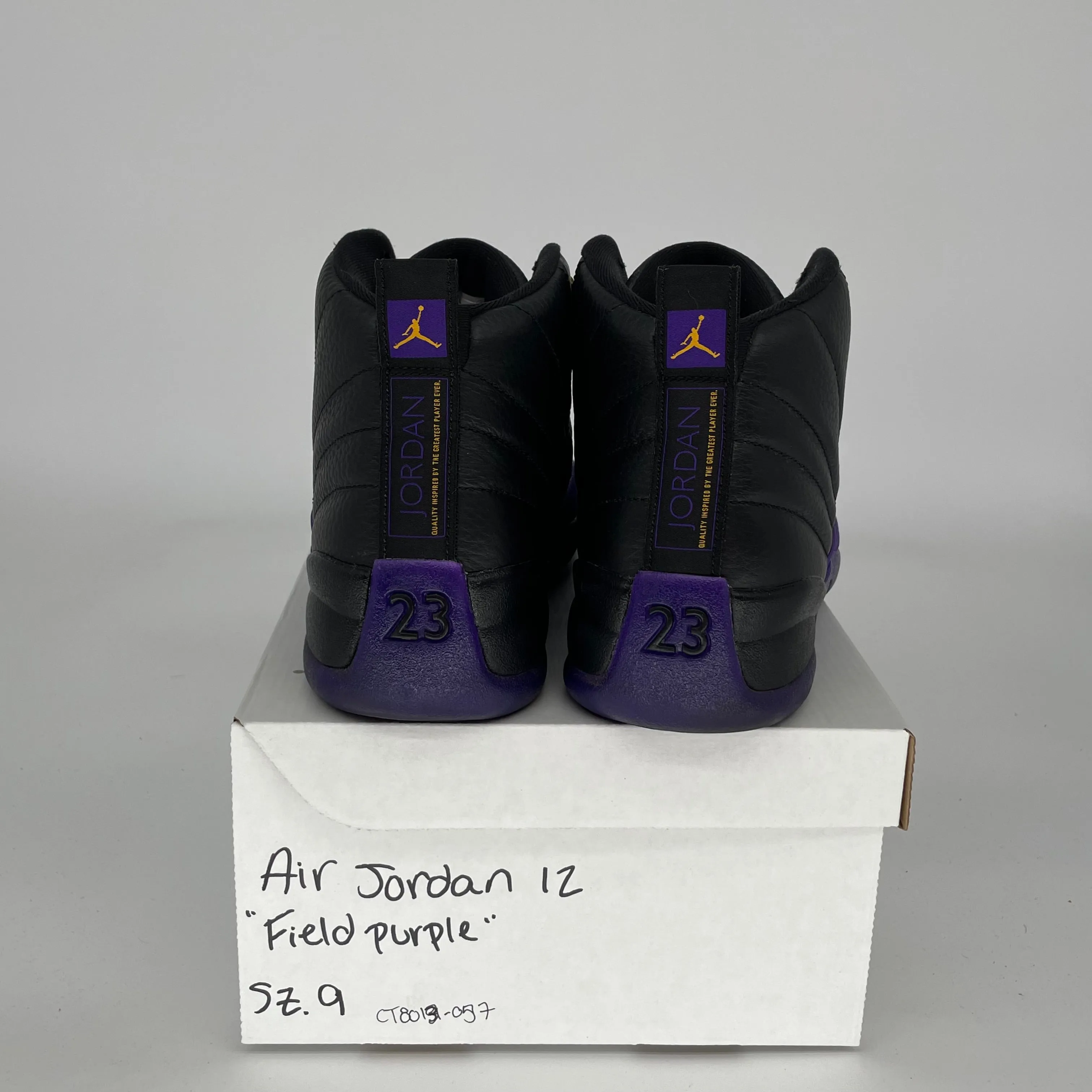 AIR JORDAN 12 FIELD PURPLE SIZE 9 CT8013-057