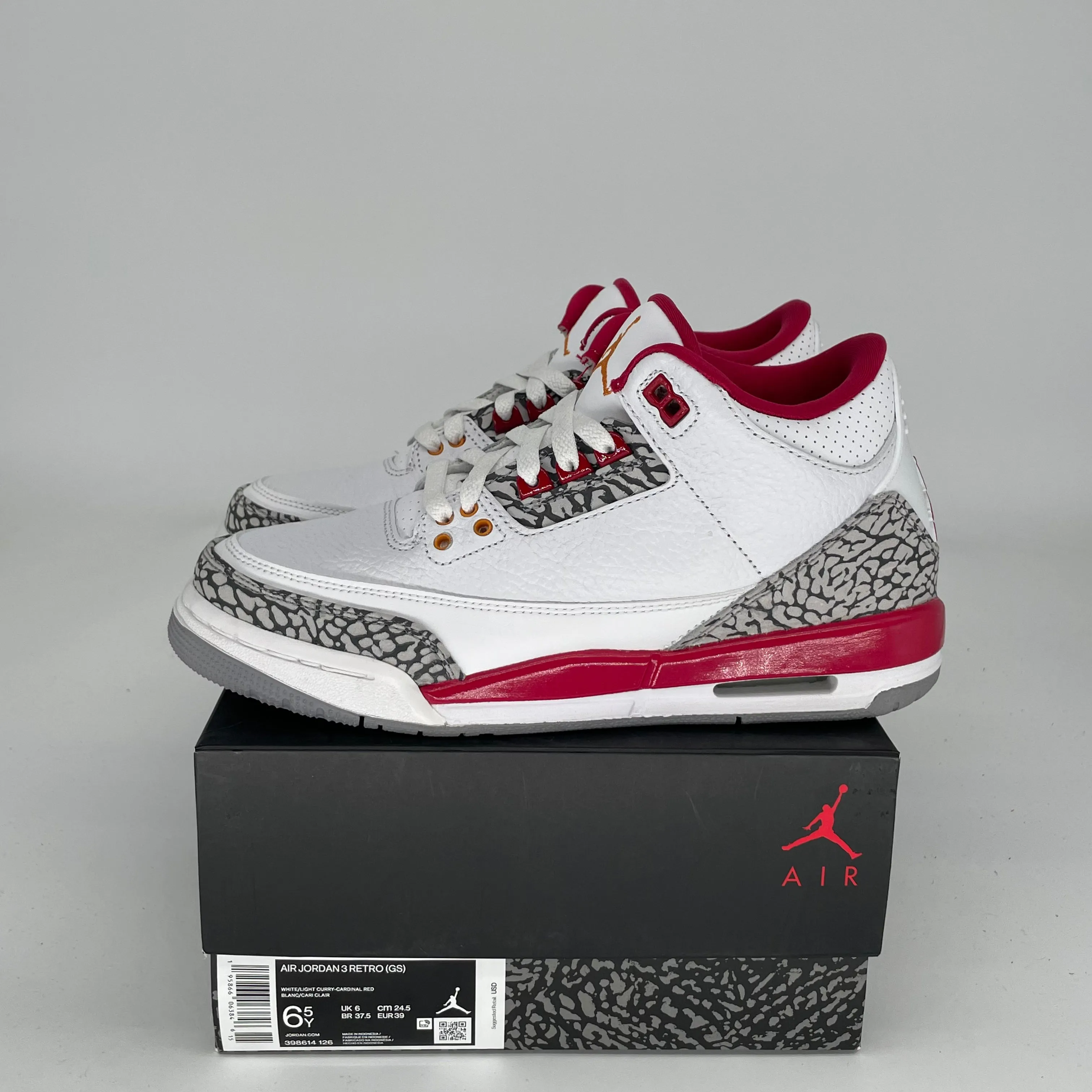 AIR JORDAN 3 CARDINAL SIZE 6.5Y 398614-126