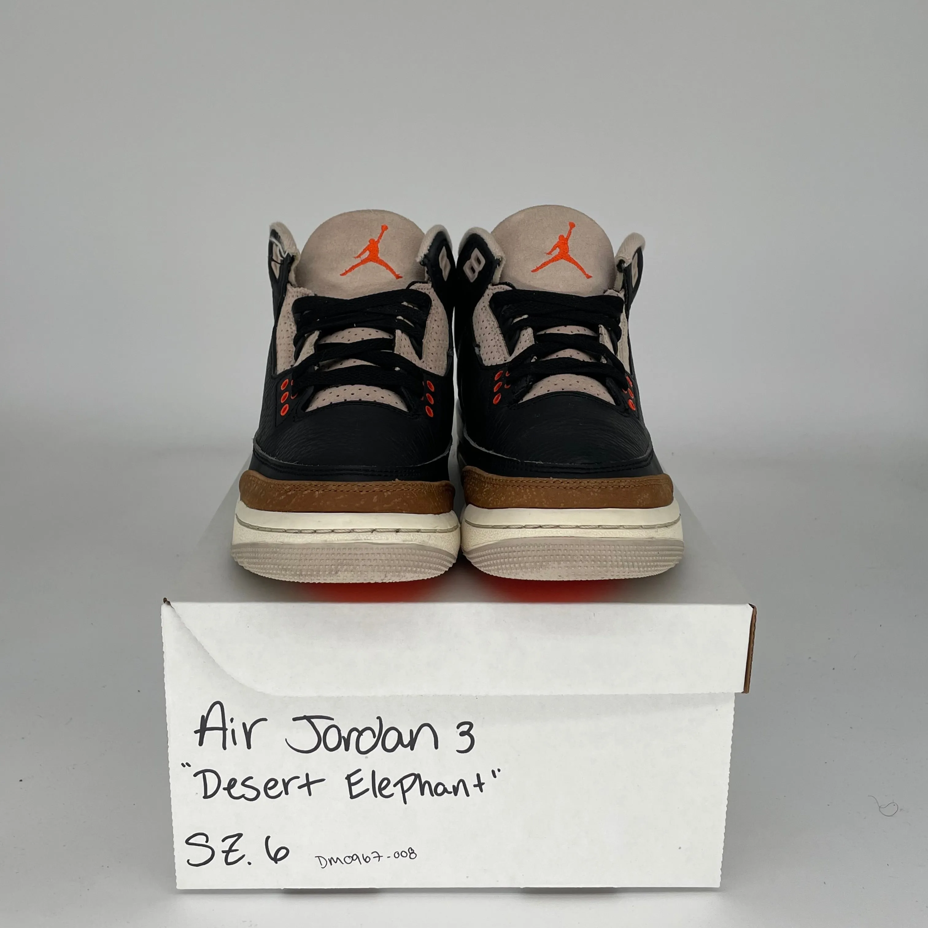 AIR JORDAN 3 DESERT ELEPHANT SIZE 6Y DM0967-008