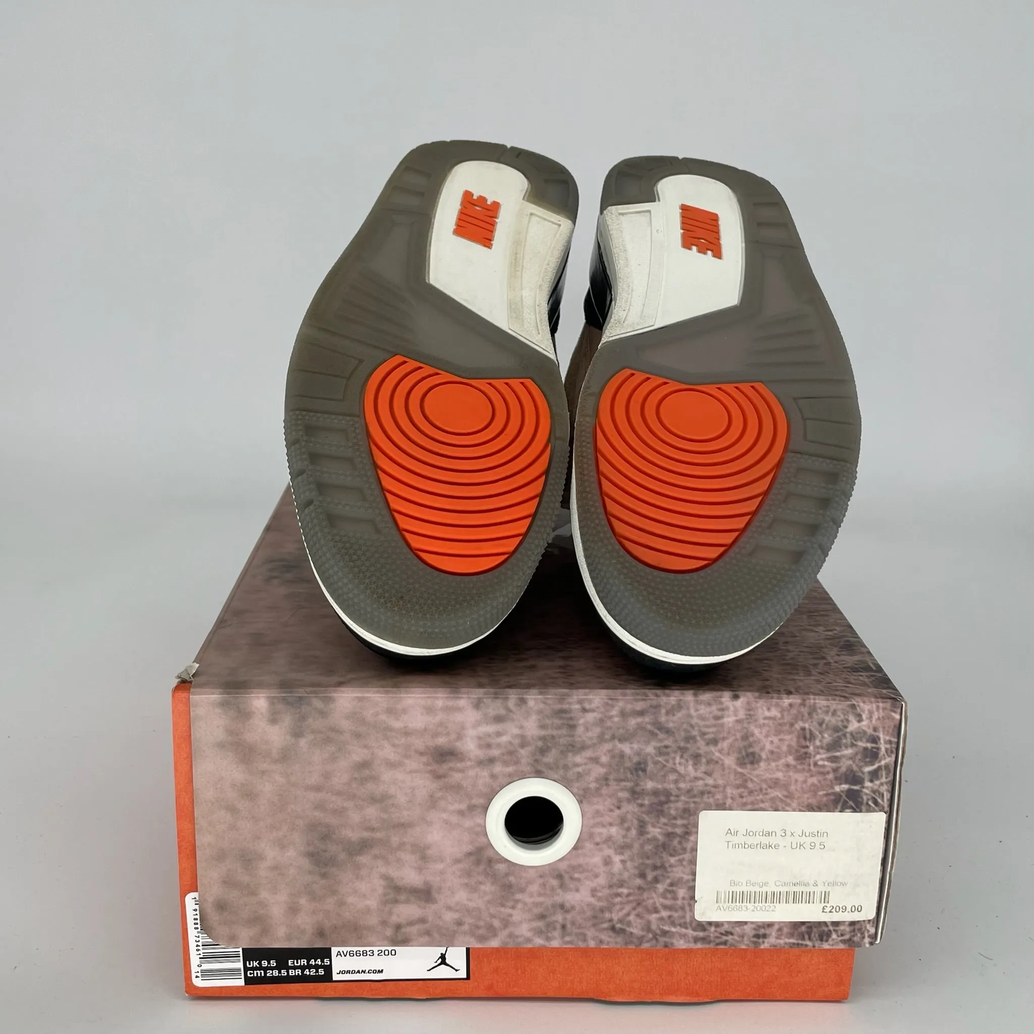 AIR JORDAN 3 JTH BIO BEIGE SIZE 10.5 AV6683-200