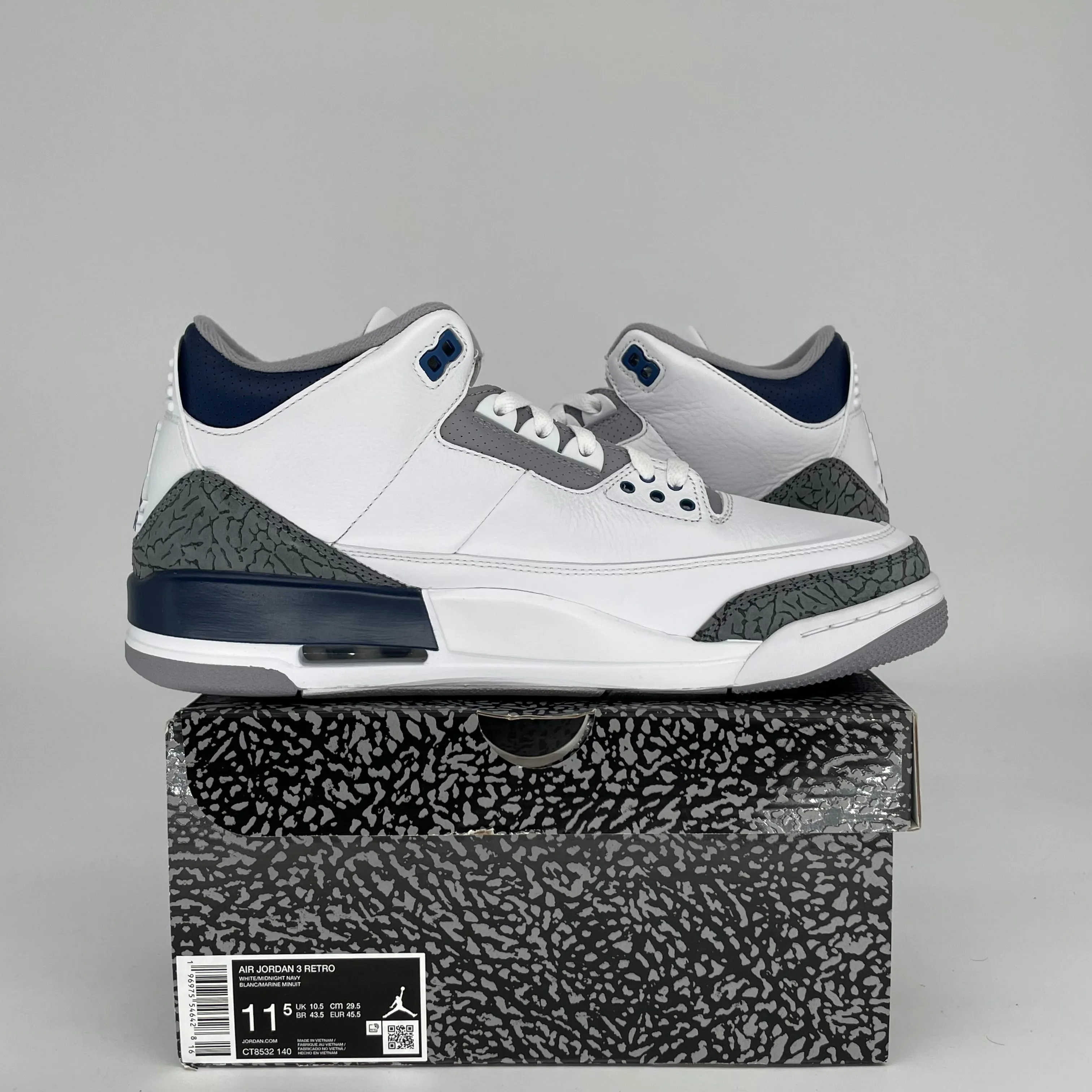 AIR JORDAN 3 MIDNIGHT NAVY SIZE 11.5 CT8532-140