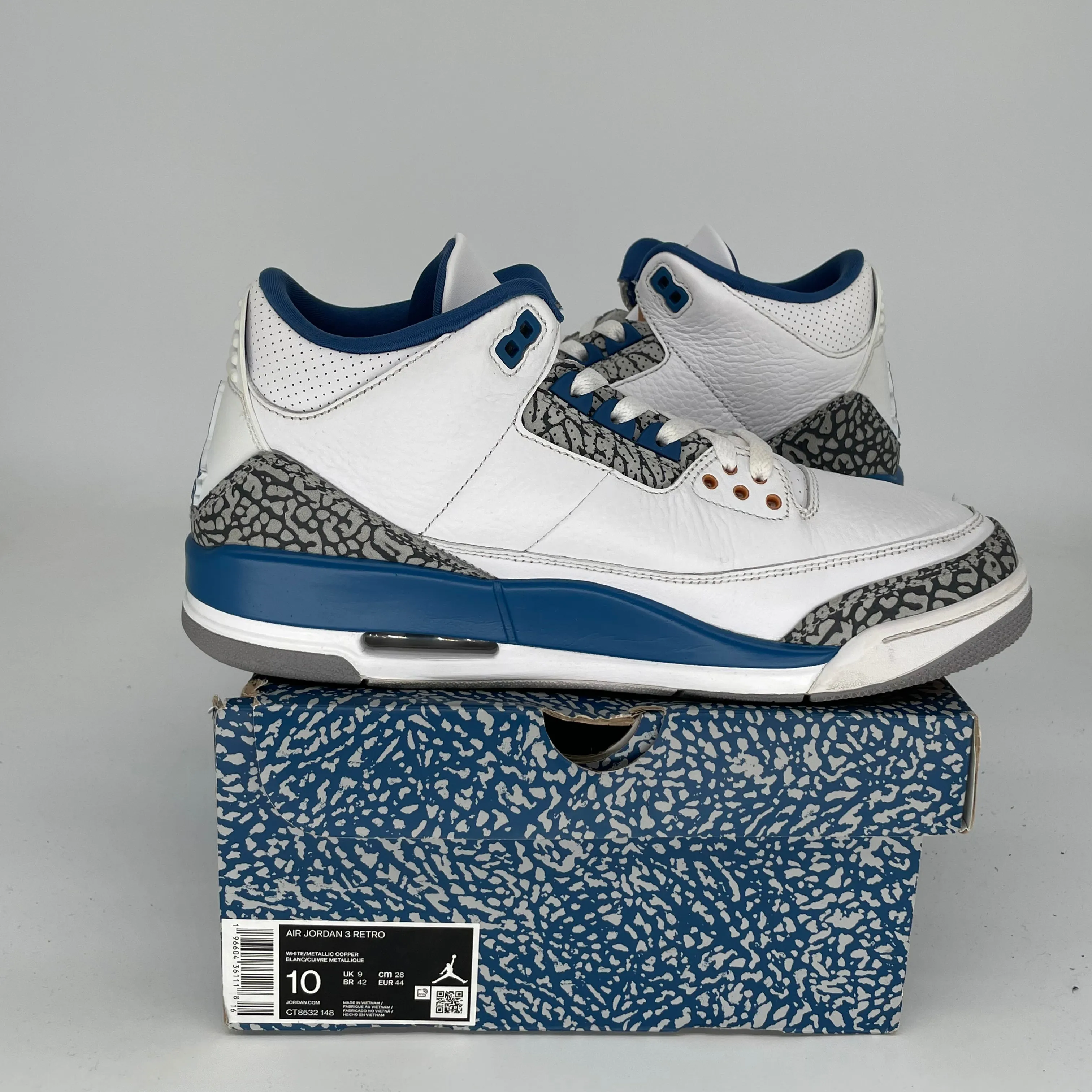 AIR JORDAN 3 WIZARDS SIZE 10 CT8532-148
