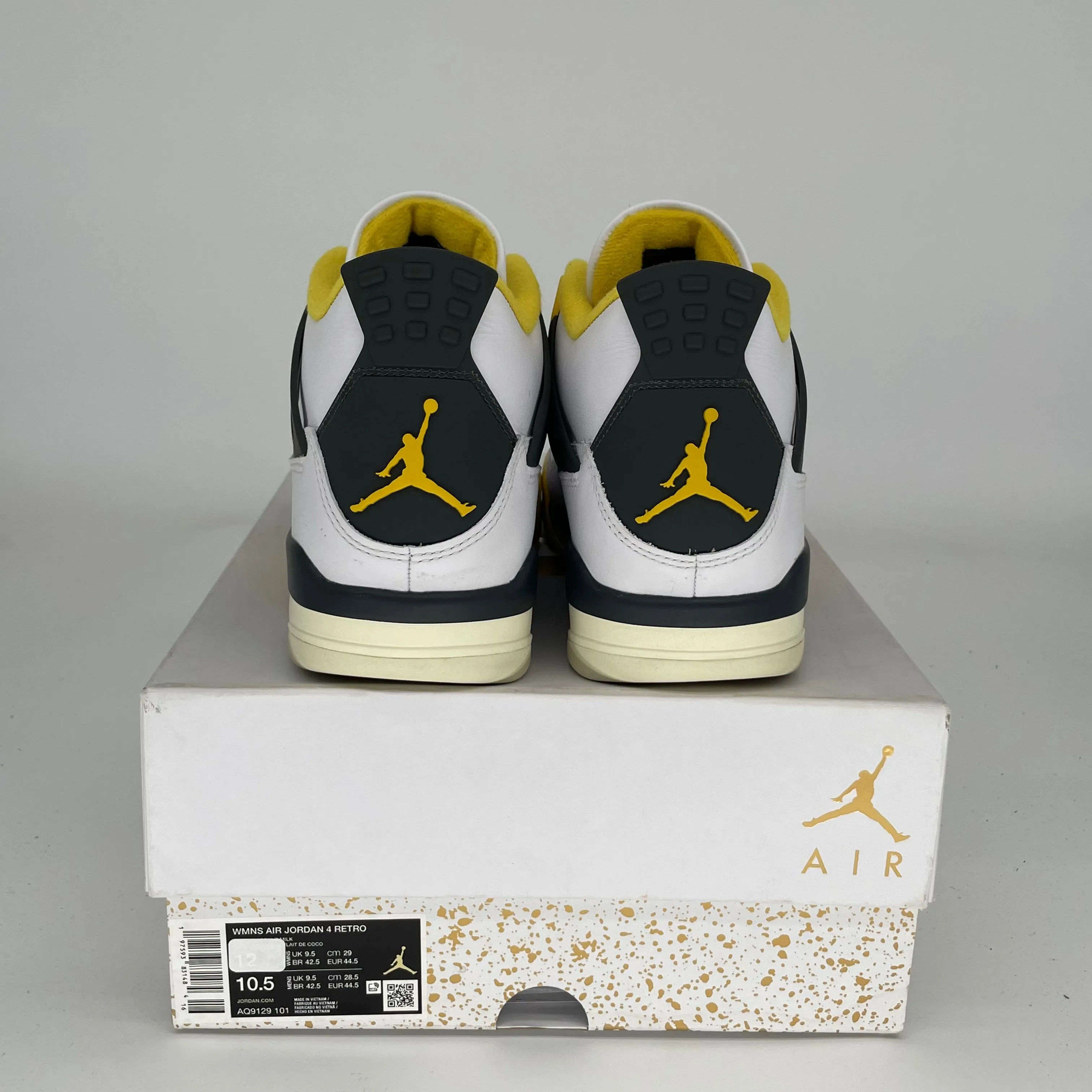 AIR JORDAN 4 VIVID SULFUR W SIZE 10.5/12W AQ9129-101