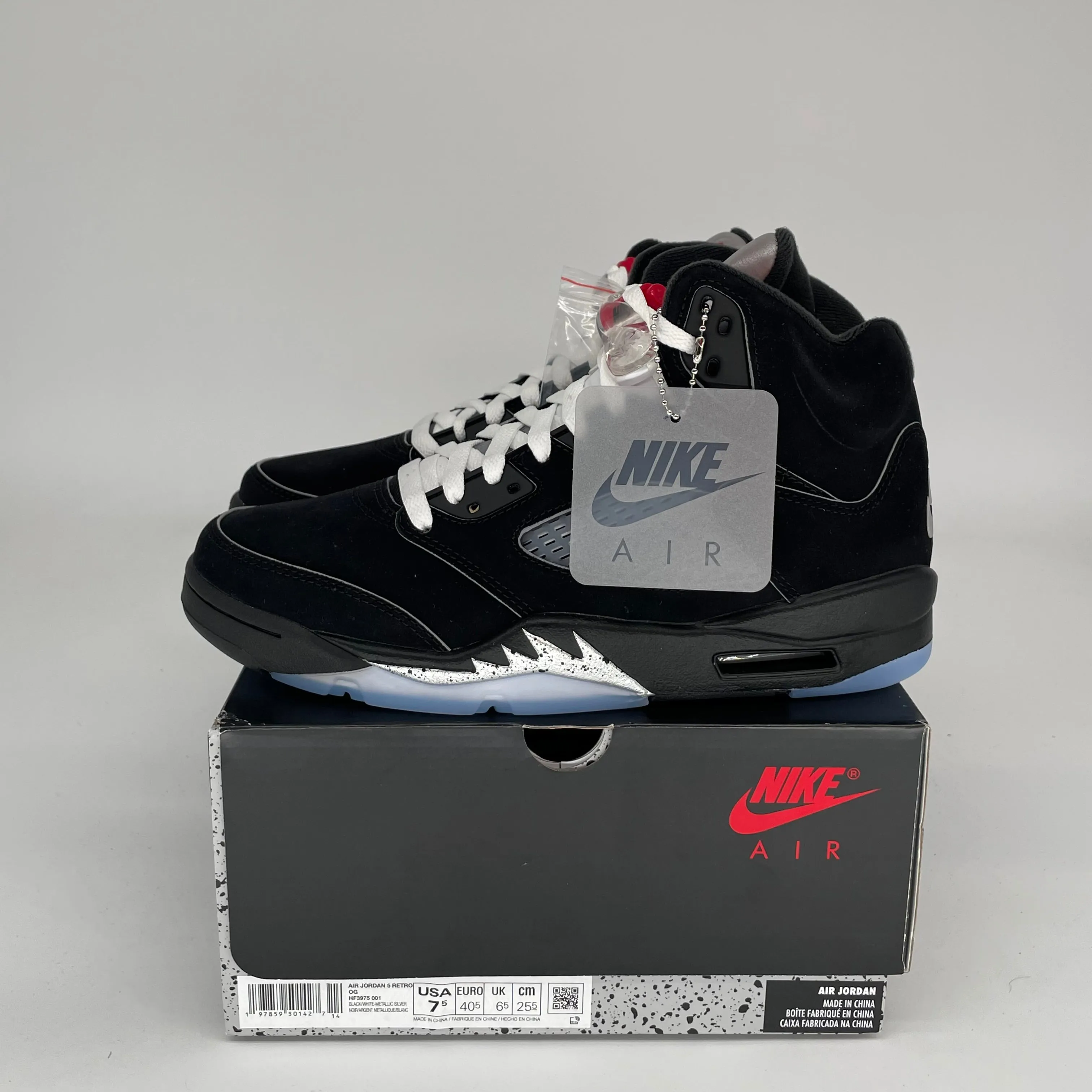 AIR JORDAN 5 BLACK METALLIC REIMAGINED SIZE 7.5 HF3975-001