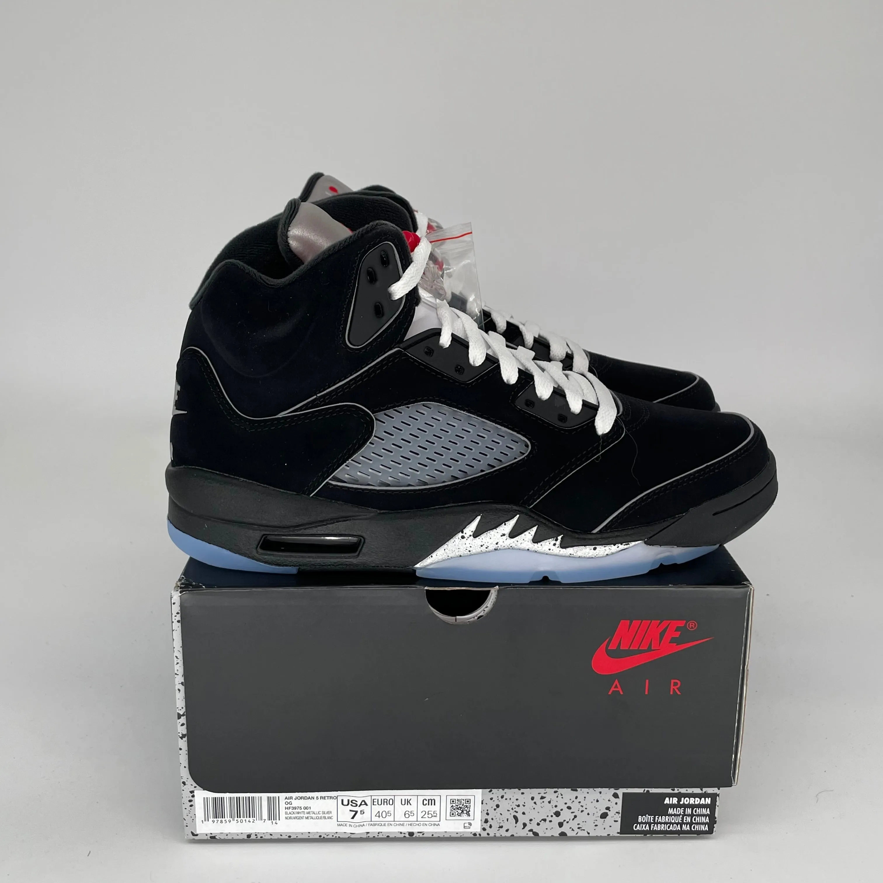 AIR JORDAN 5 BLACK METALLIC REIMAGINED SIZE 7.5 HF3975-001