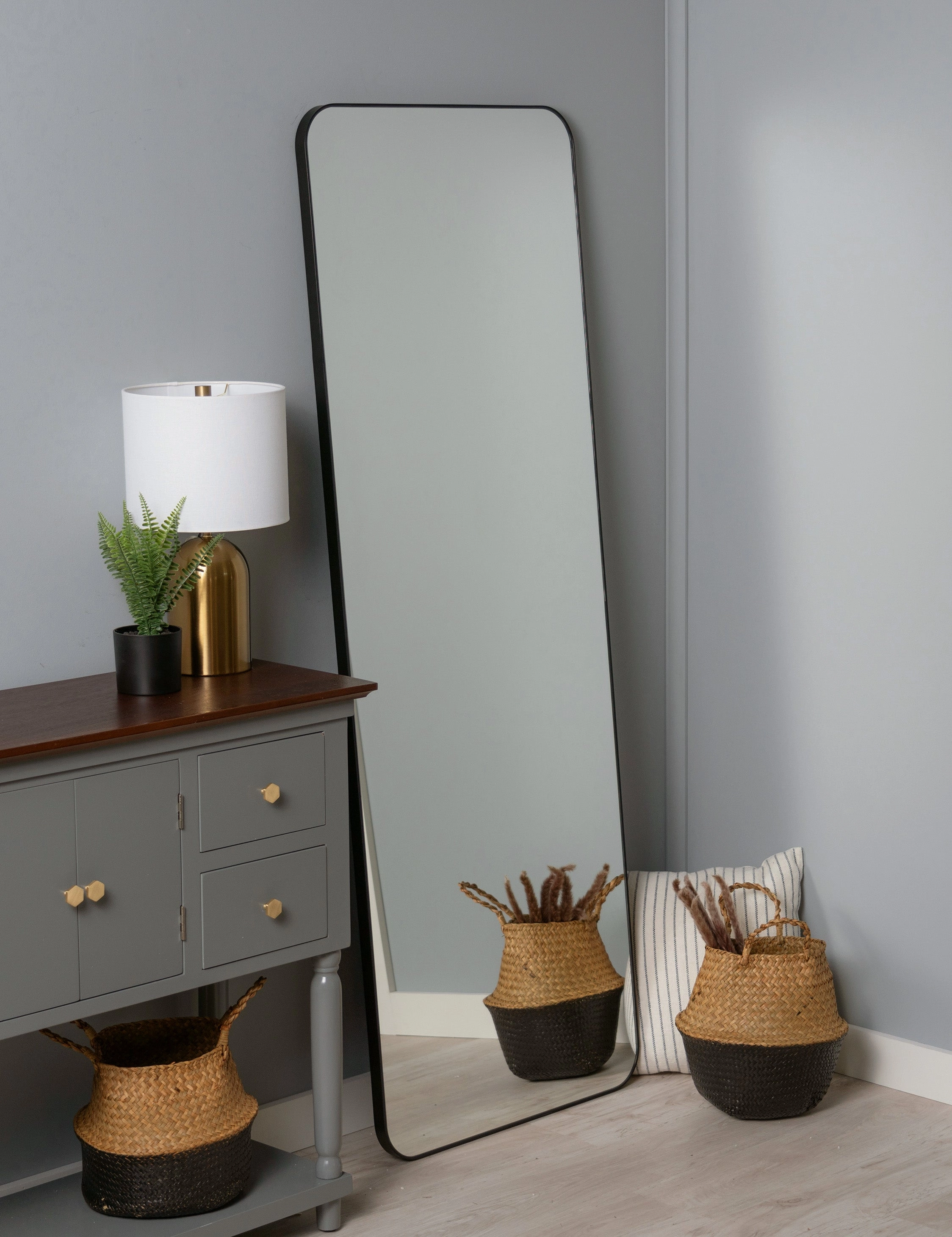 Aire Leaning Mirror 