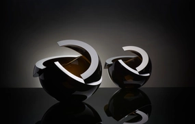 Armadillo - Sphere Small Crystal 
