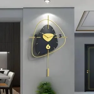 black daimond round   wall clock 