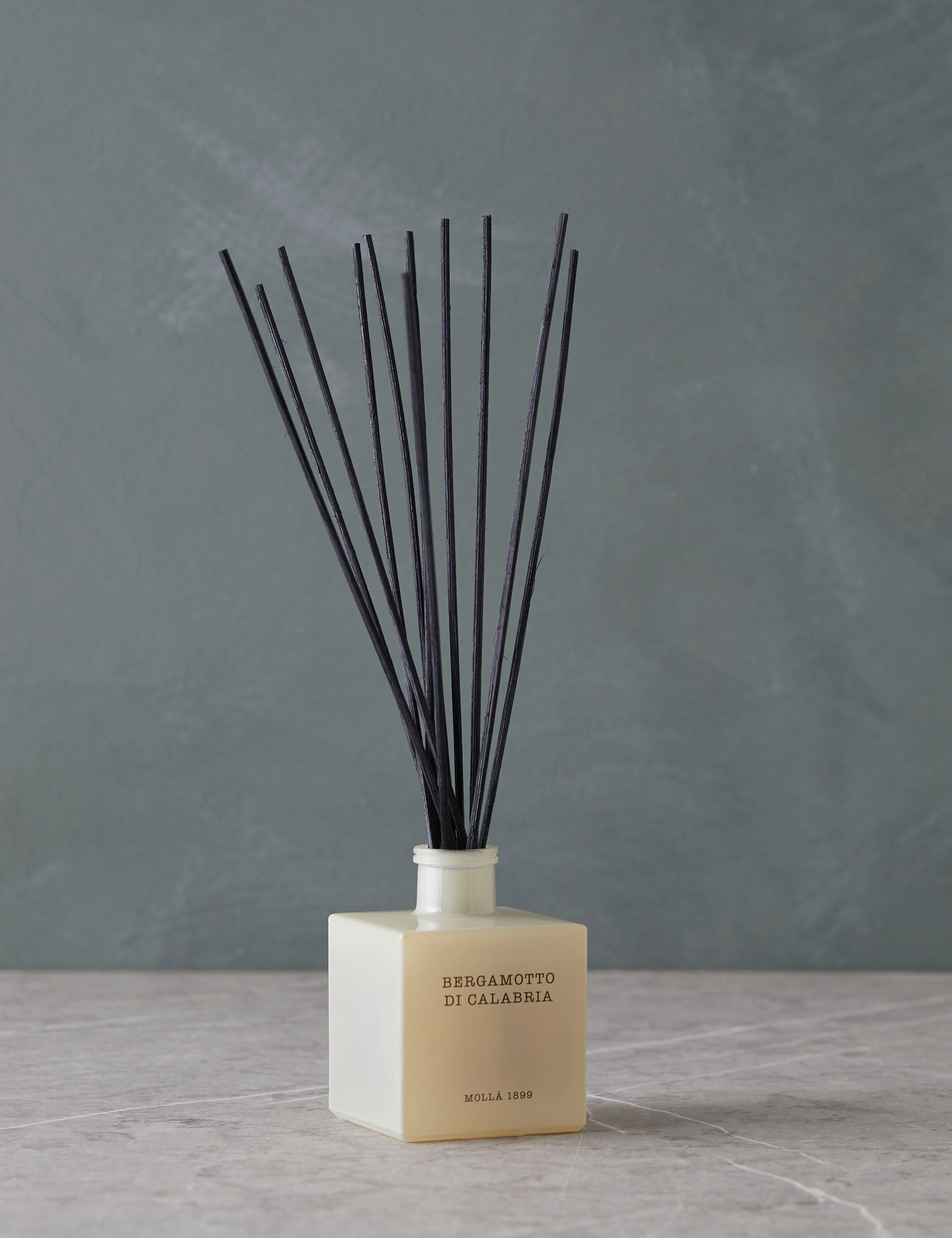 Boutique Fragrance by Cereria Molla
