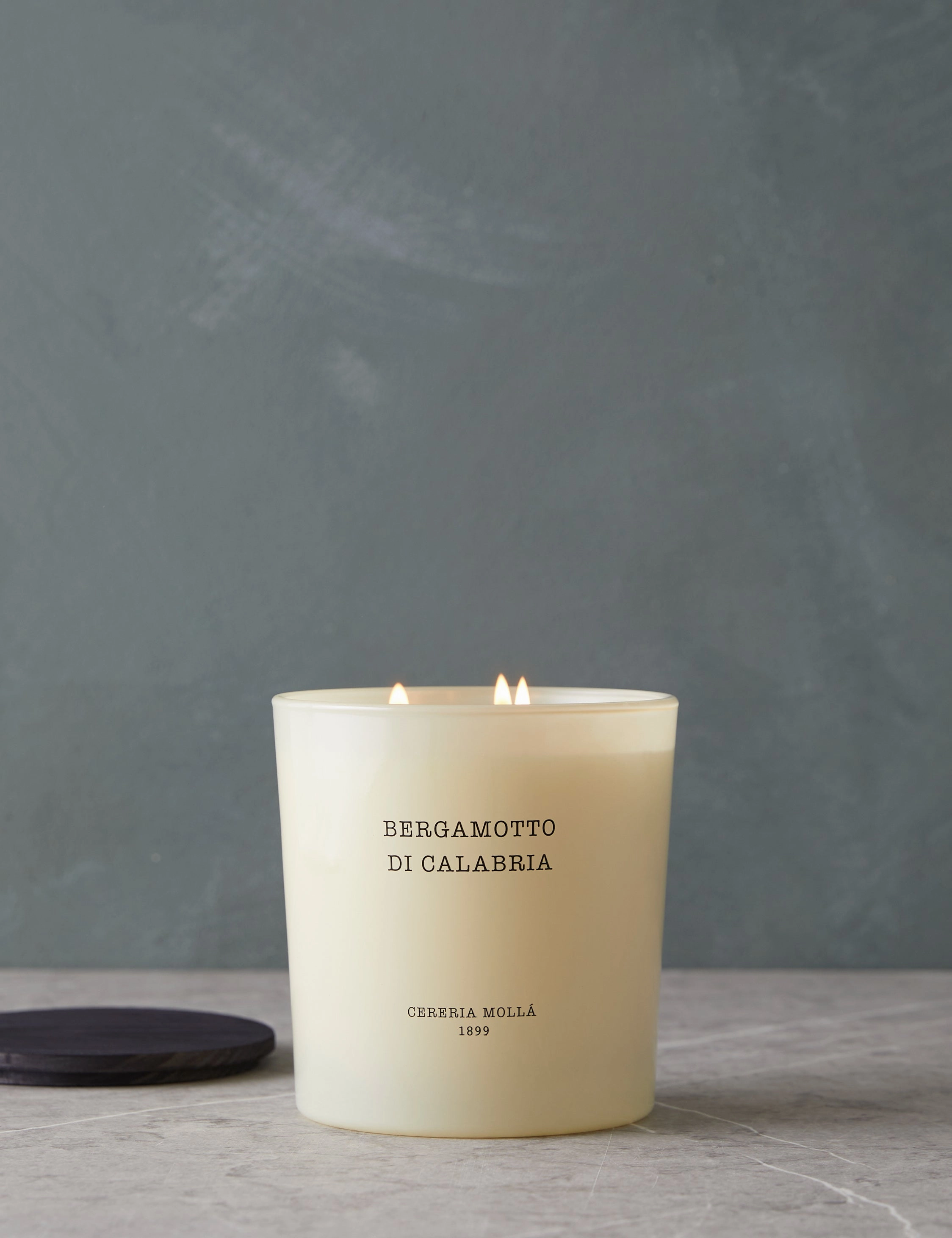 Boutique Fragrance by Cereria Molla