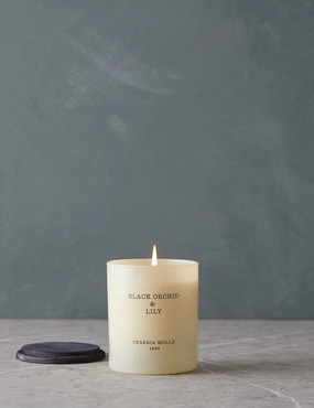 Boutique Fragrance by Cereria Molla 