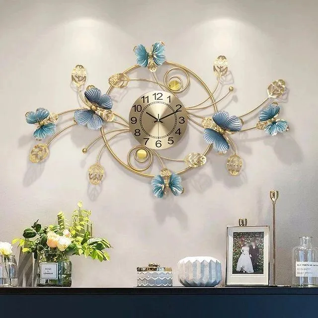 BUTTER FALL WALL CLOCK