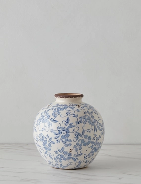 Cairns Vase 