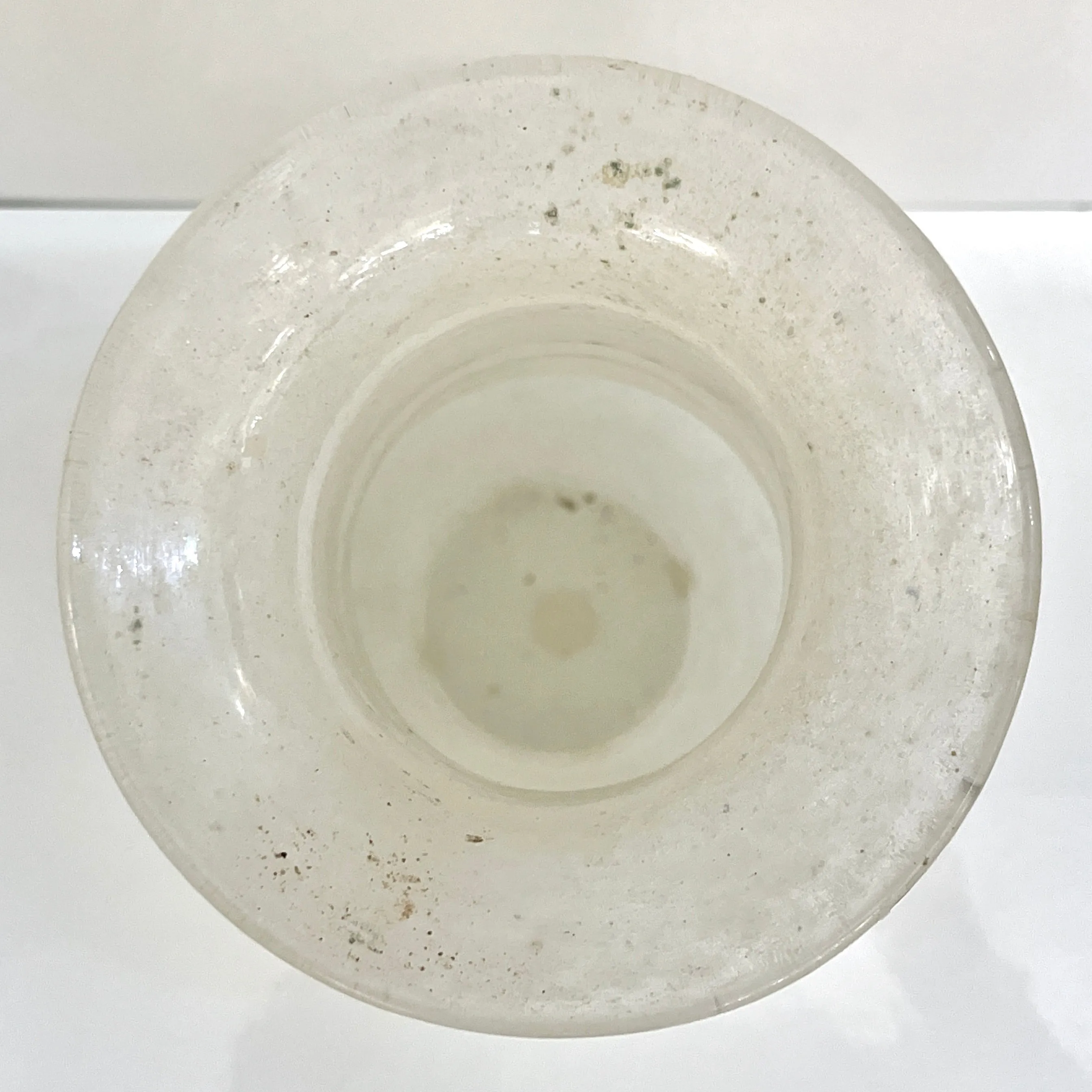 Cenedese 1950s Mid-Century Modern Italian White Scavo Murano Glass Round Vase