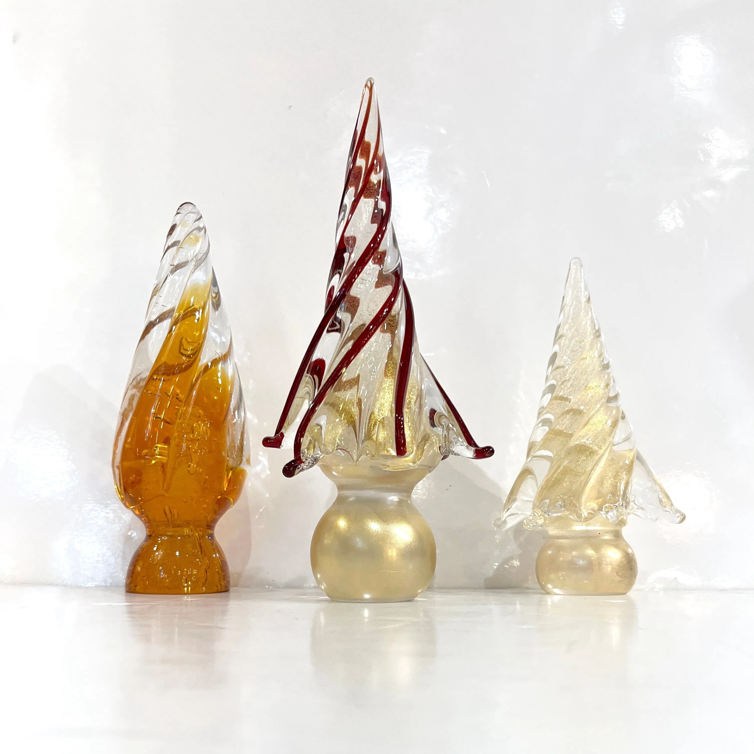 Cenedese 1980s Italian Modern 24K Gold Dust Twisted Murano Glass Tree Sculpture
