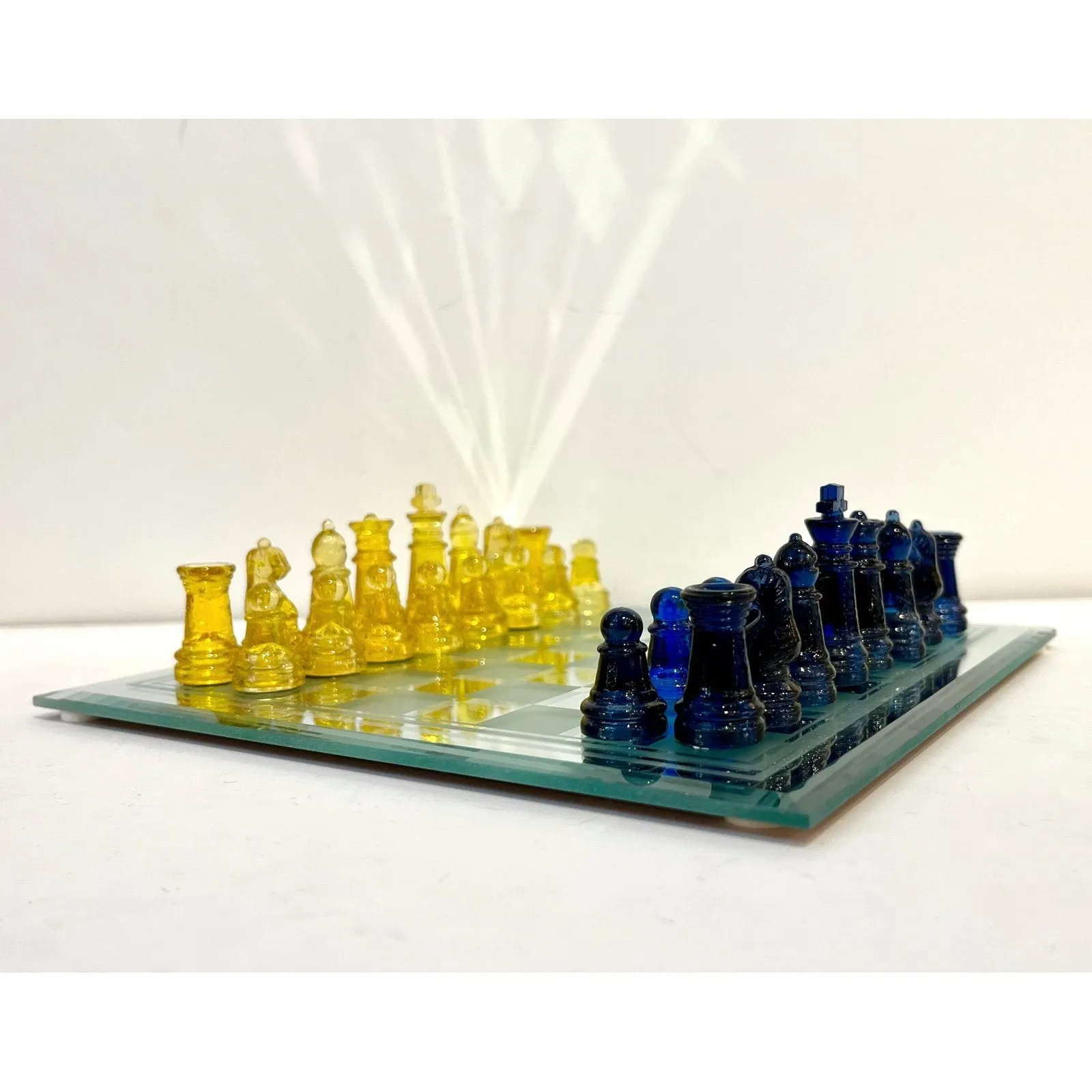 Contemporary Minimalist Blue & Yellow Murano Glass Chess Set on Mirrored Board