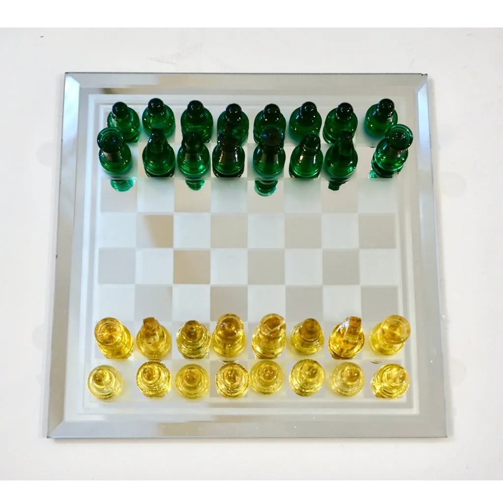 Contemporary Minimalist Green & Yellow Murano Glass Chess Set on Mirrored Board