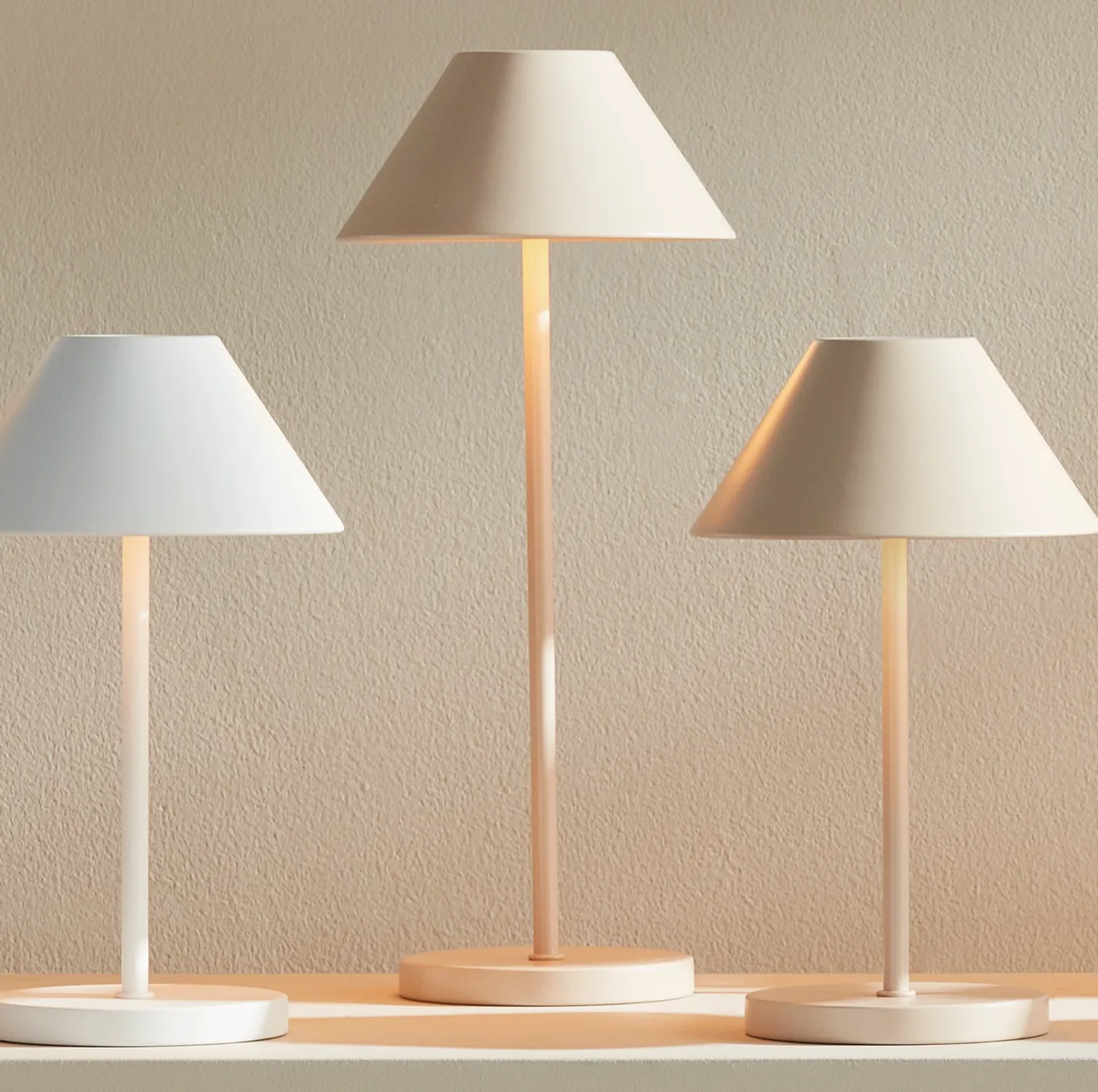 Cordless Portable Lamp