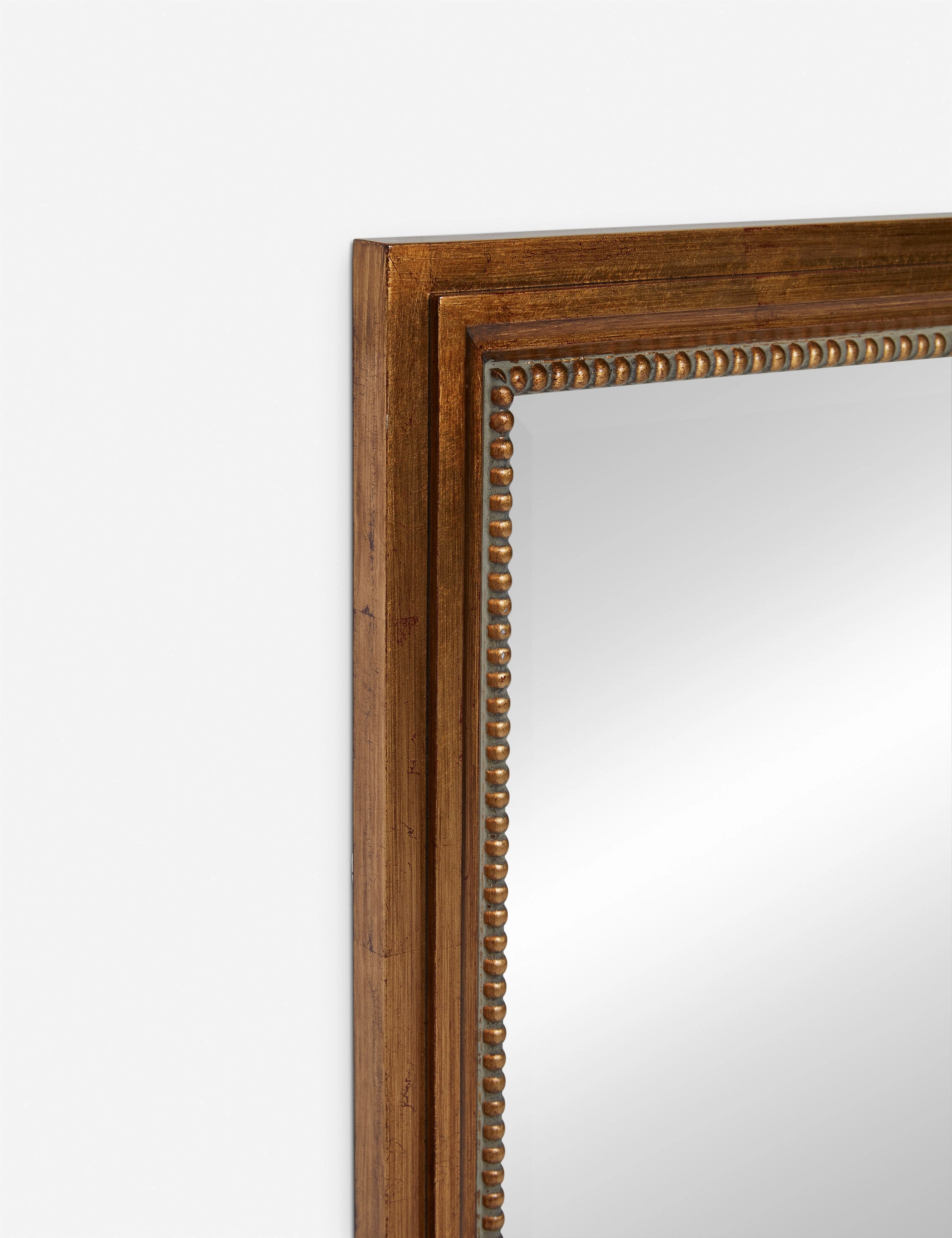Corinne Mirror