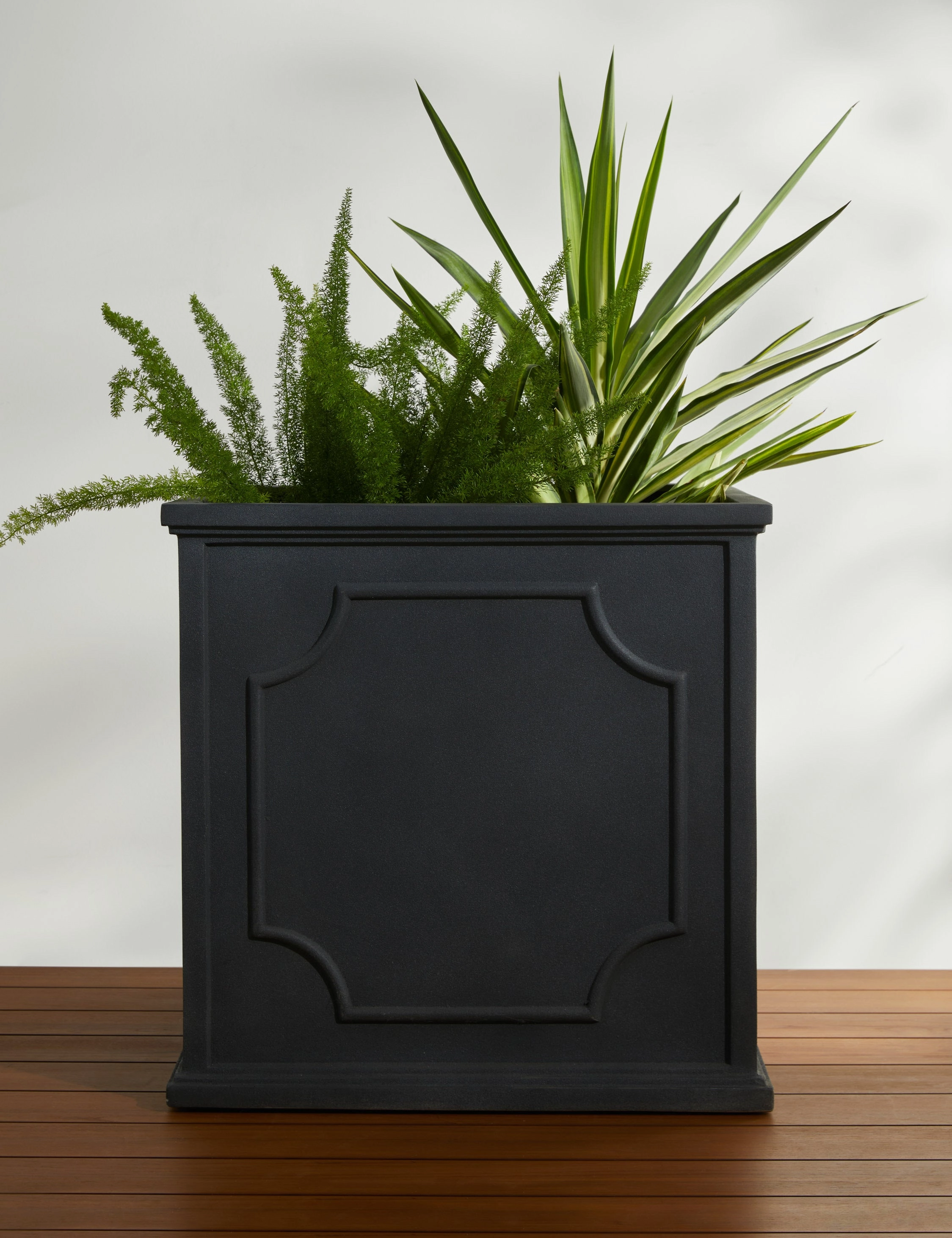 Cumberland Planter by Campania International 