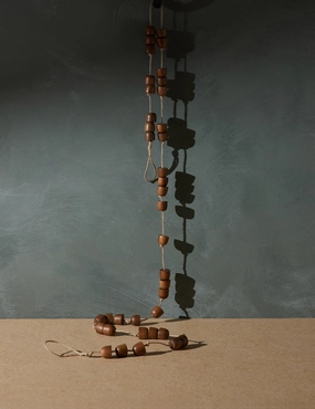 Danna Wood Garland 