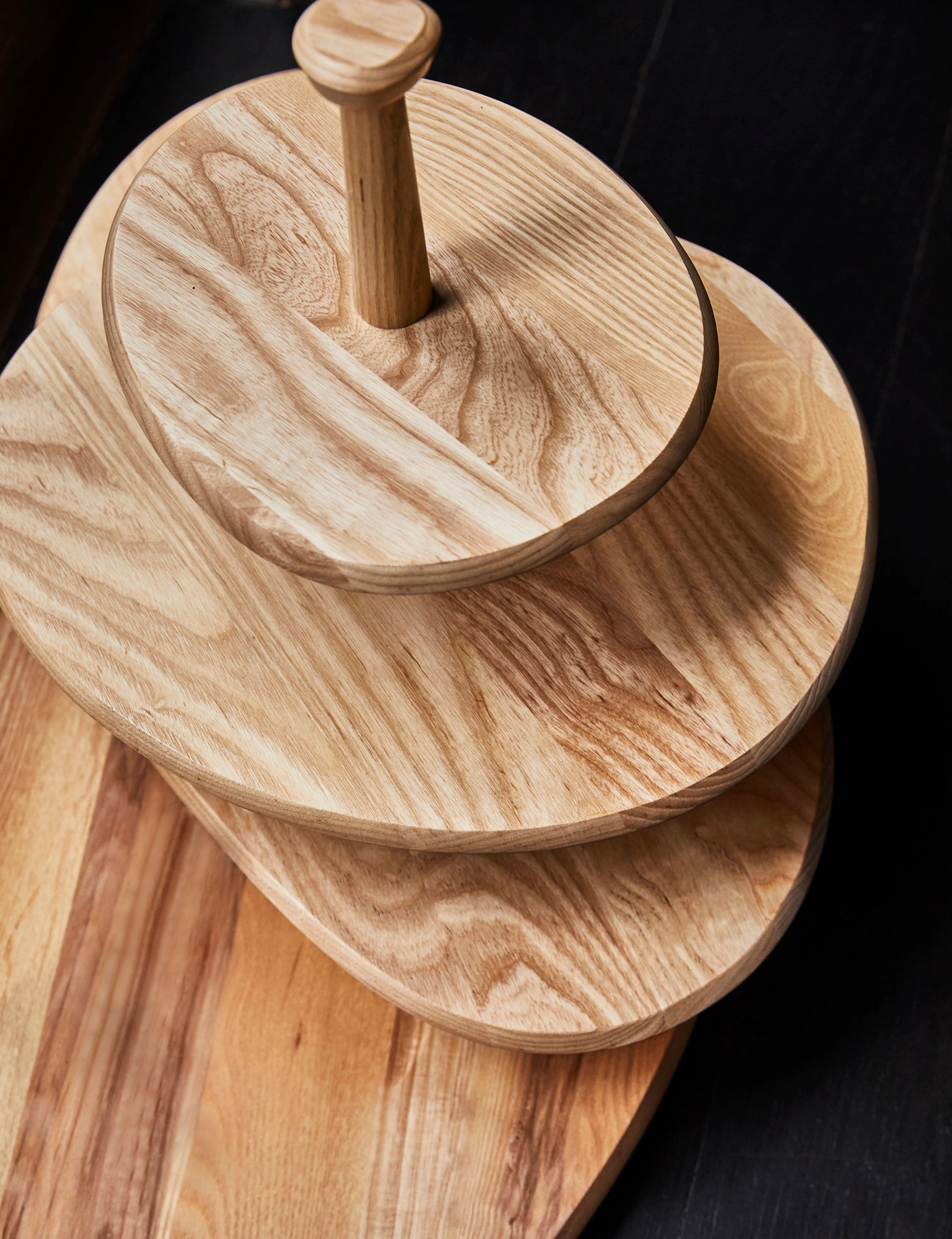 Dune Ash Wood Cake Stand by Kelly Wearstler x Serax