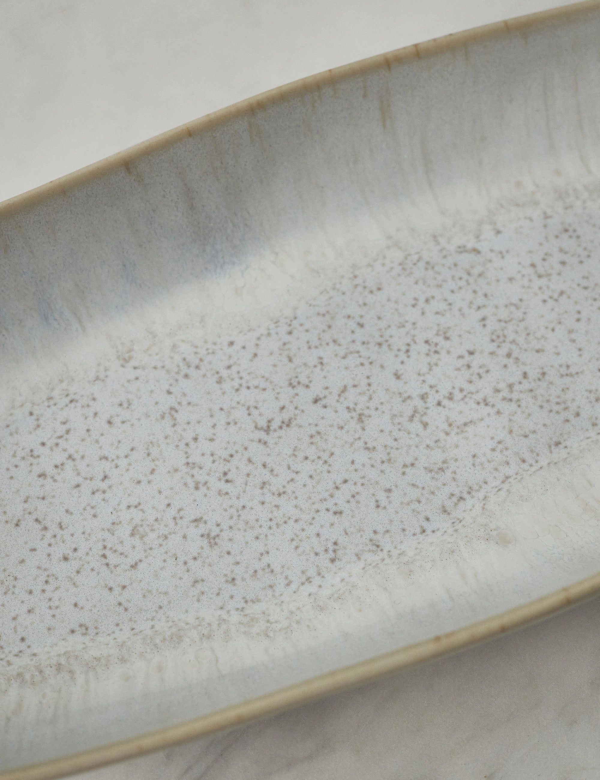 Eivissa Oval Serving Platte by Casafina