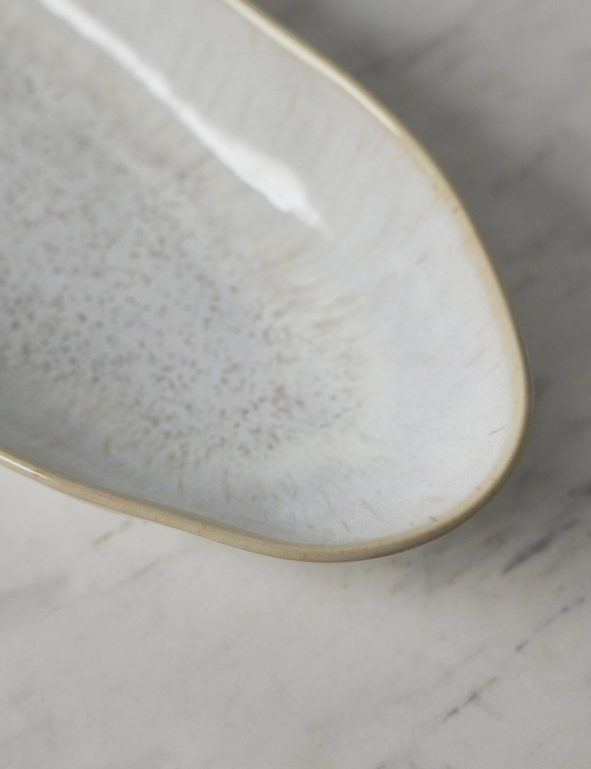 Eivissa Oval Serving Platte by Casafina