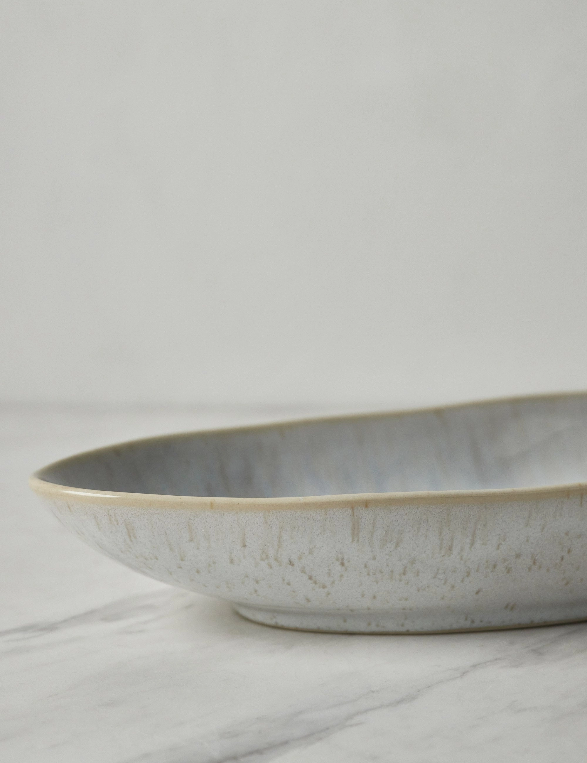 Eivissa Oval Serving Platte by Casafina