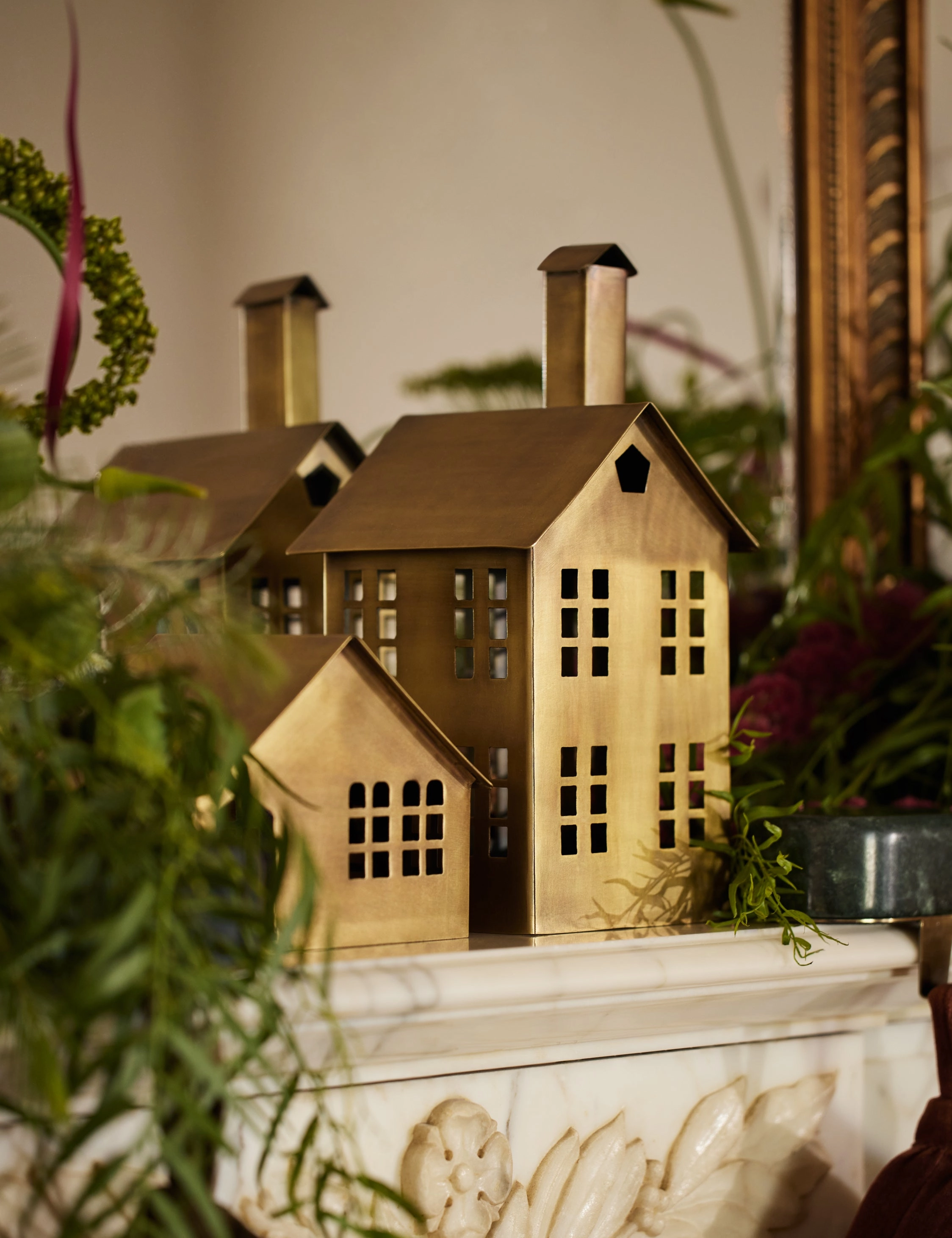 Elodie Mantel Houses (Set of 2) 