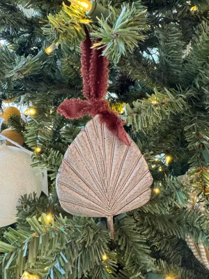 Fan Ornament 
