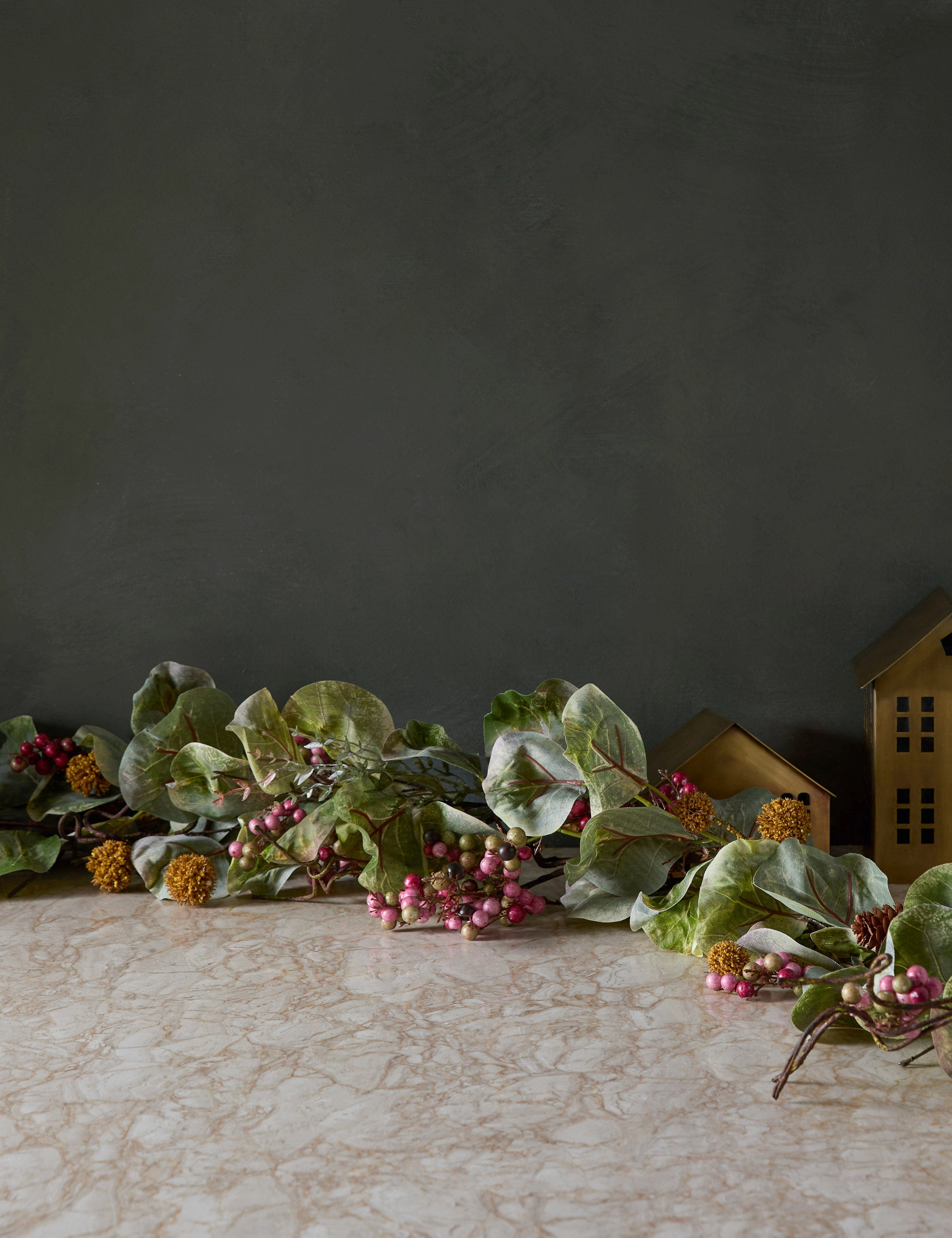 Faux Zanzibar Leaf with Pinecones & Berries Garland