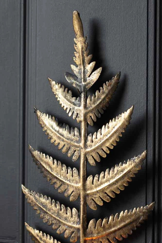 Fern Leaf Wall Sconce With Glass