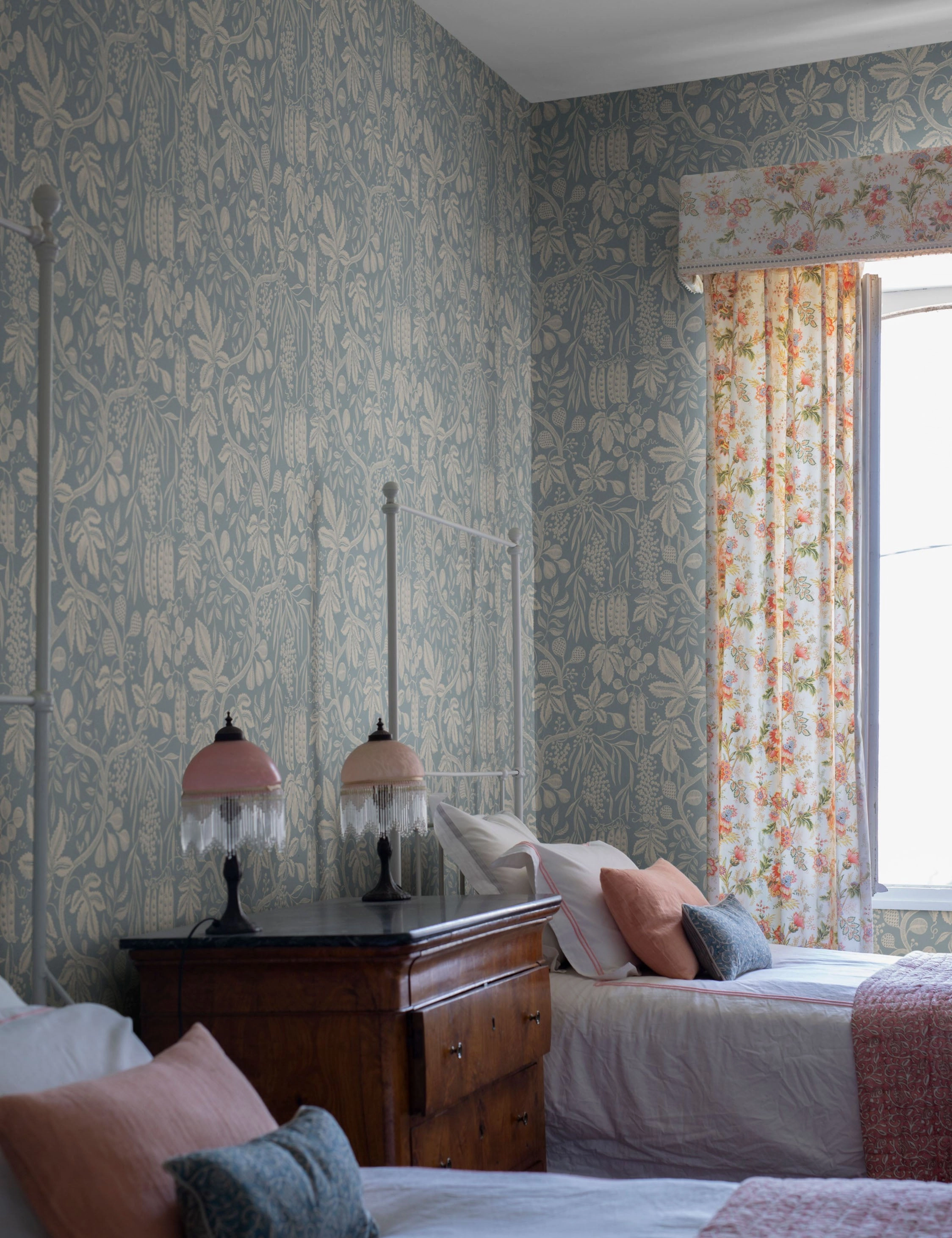 Fig Garden Wallpaper by Scalamandre