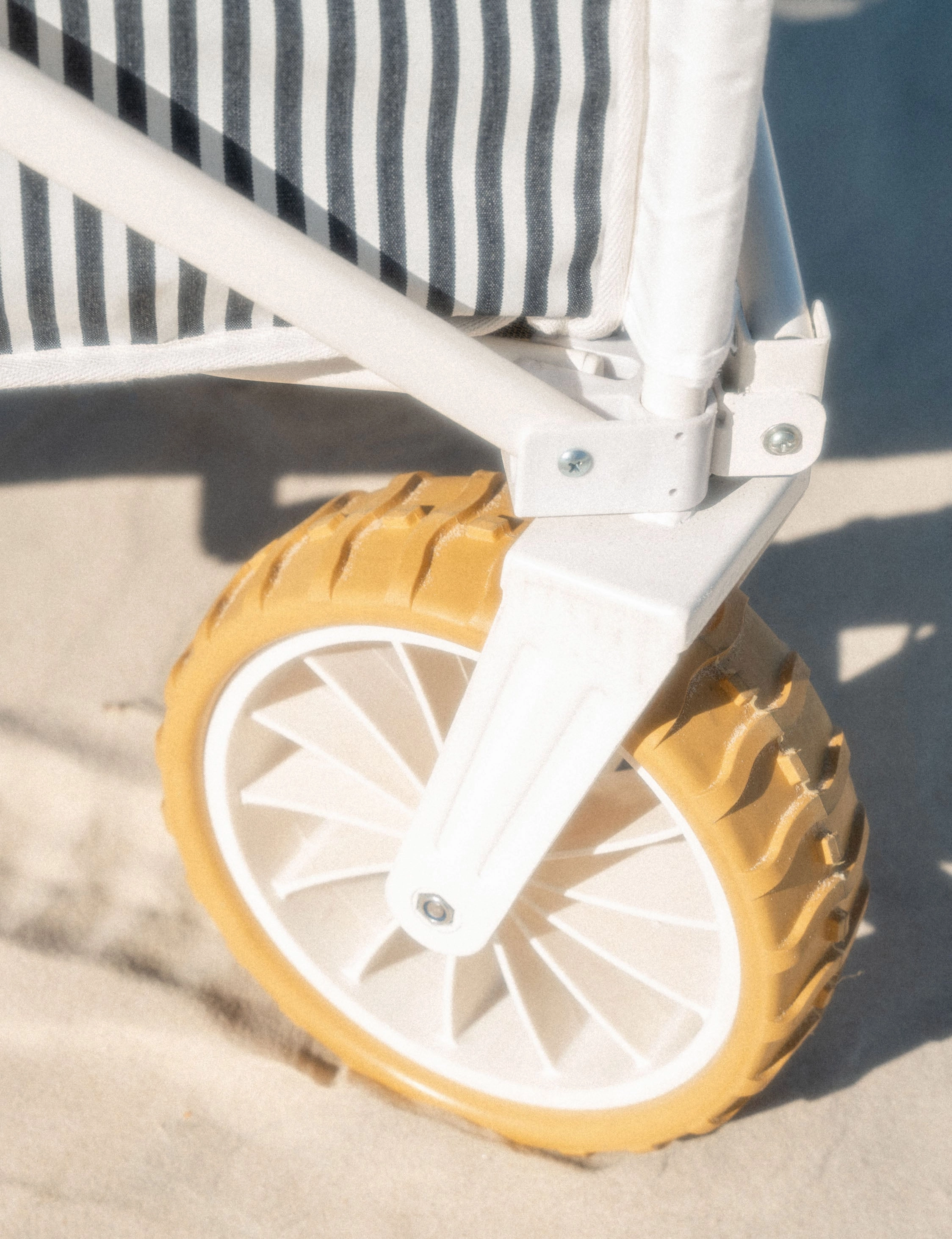 Folding Beach Cart by Business & Pleasure Co.