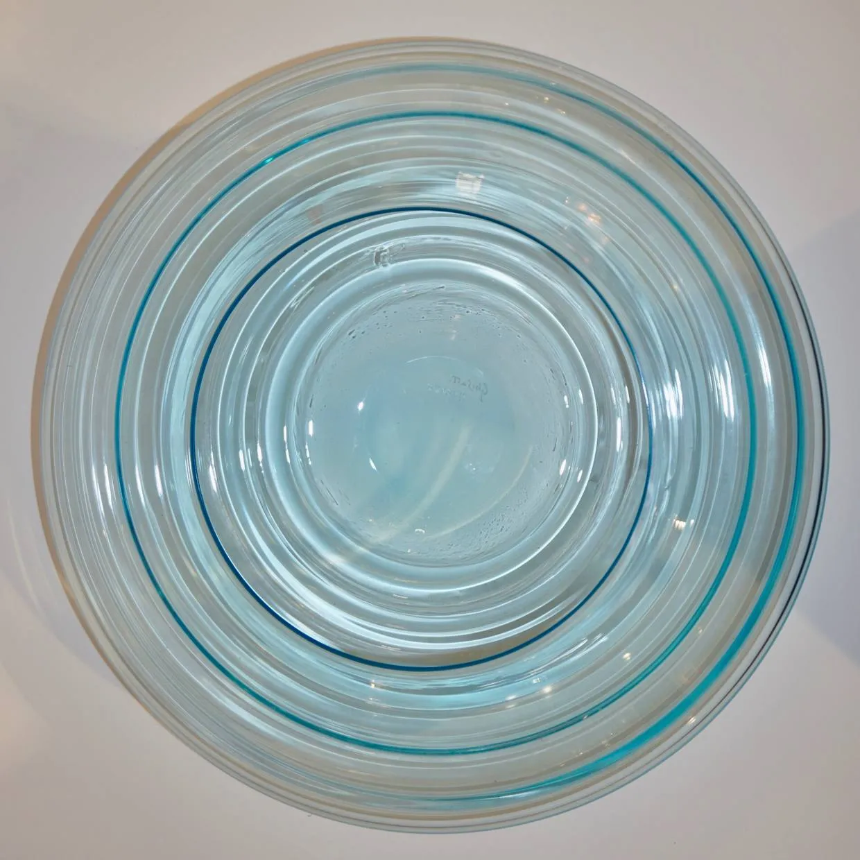 Giampaolo Ghisetti 1970s Vintage Round Aquamarine Blue Murano Glass Ribbed Bowl