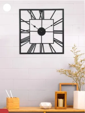 Gold ragoon wall clock 