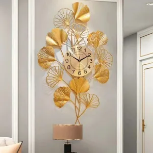 GOLDY STAR WALL CLOCK 