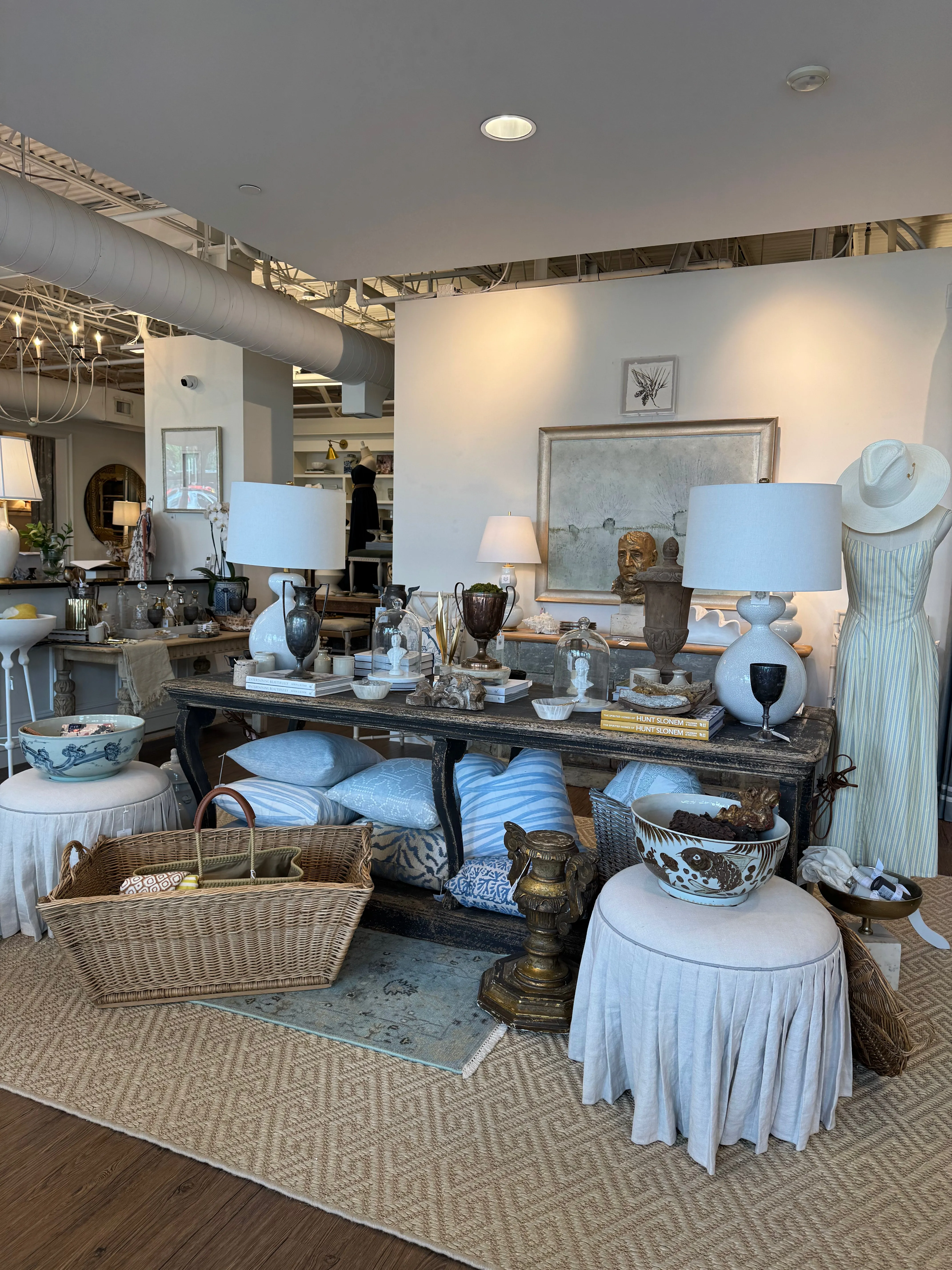 Italian Draperie Table