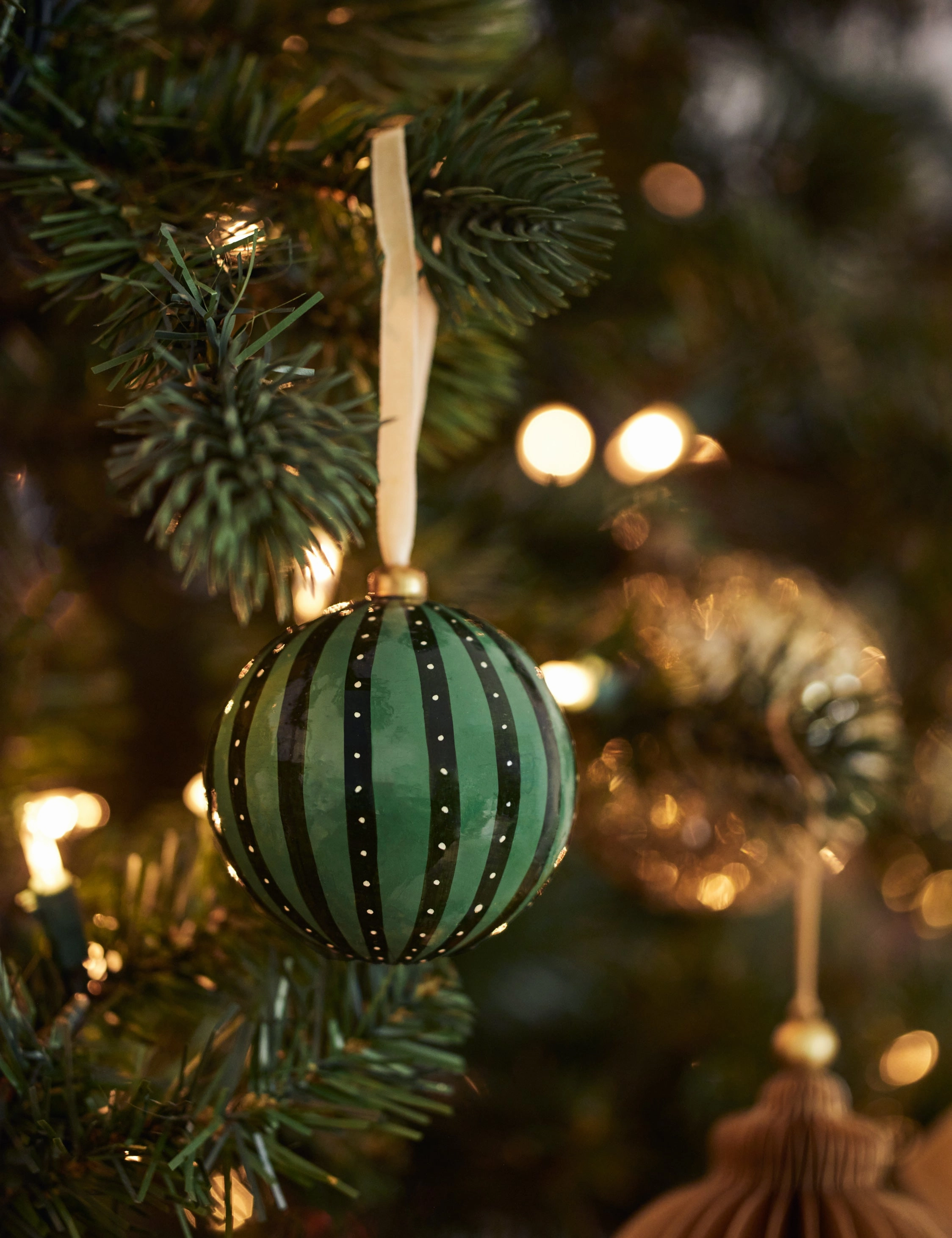 Joelle Ornaments (Set of 2)